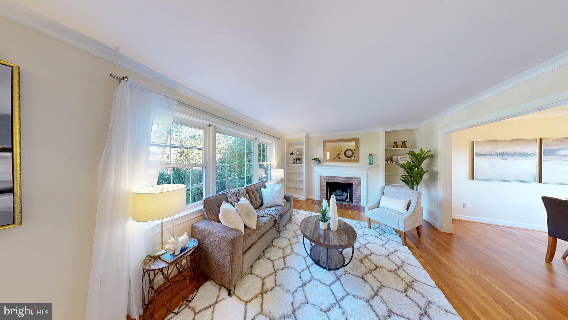 Real estate listing preview #14