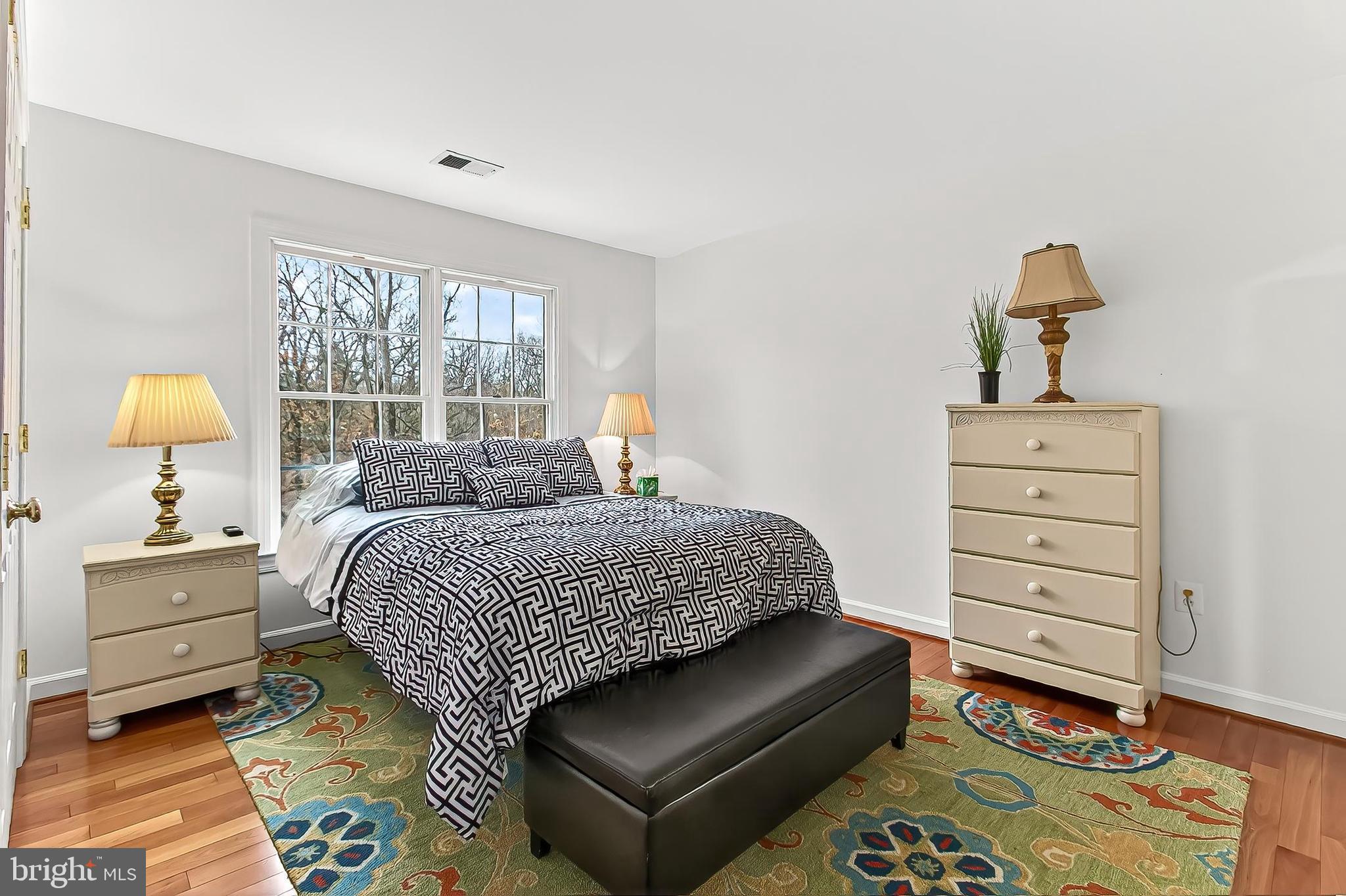 Real estate listing preview #42