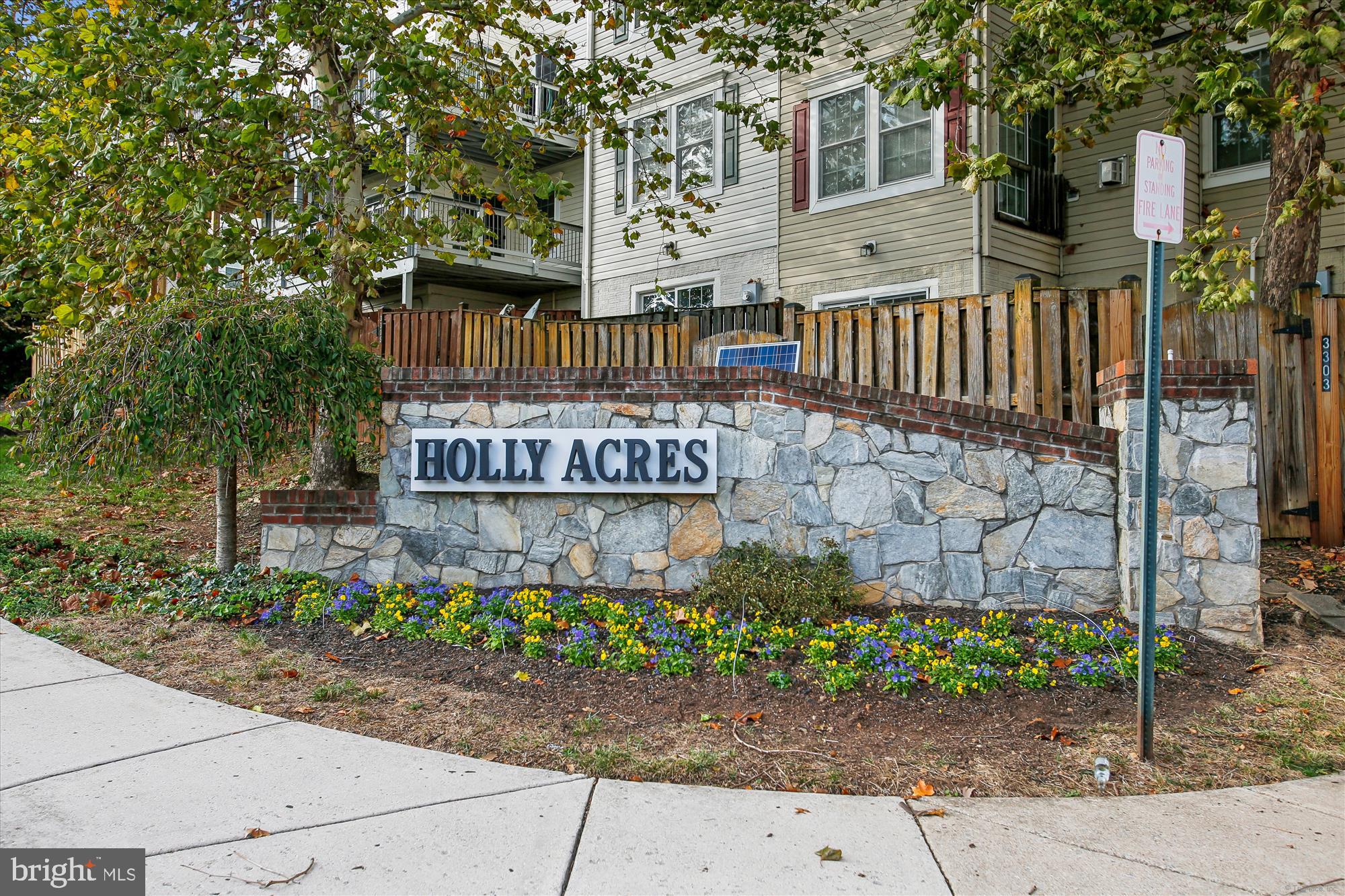 Real estate listing preview #2