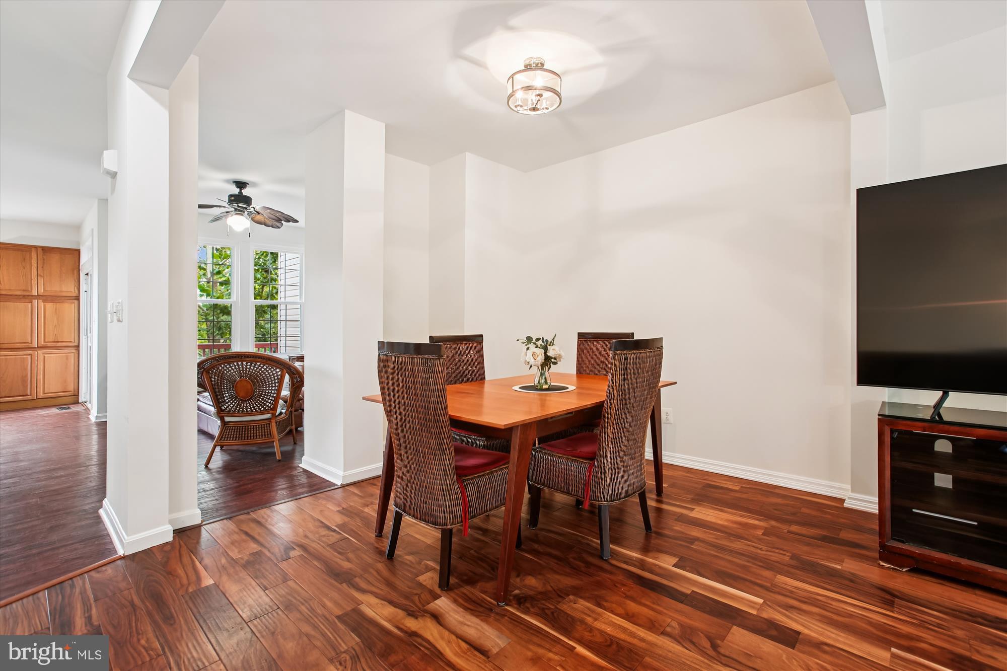 Real estate listing preview #14