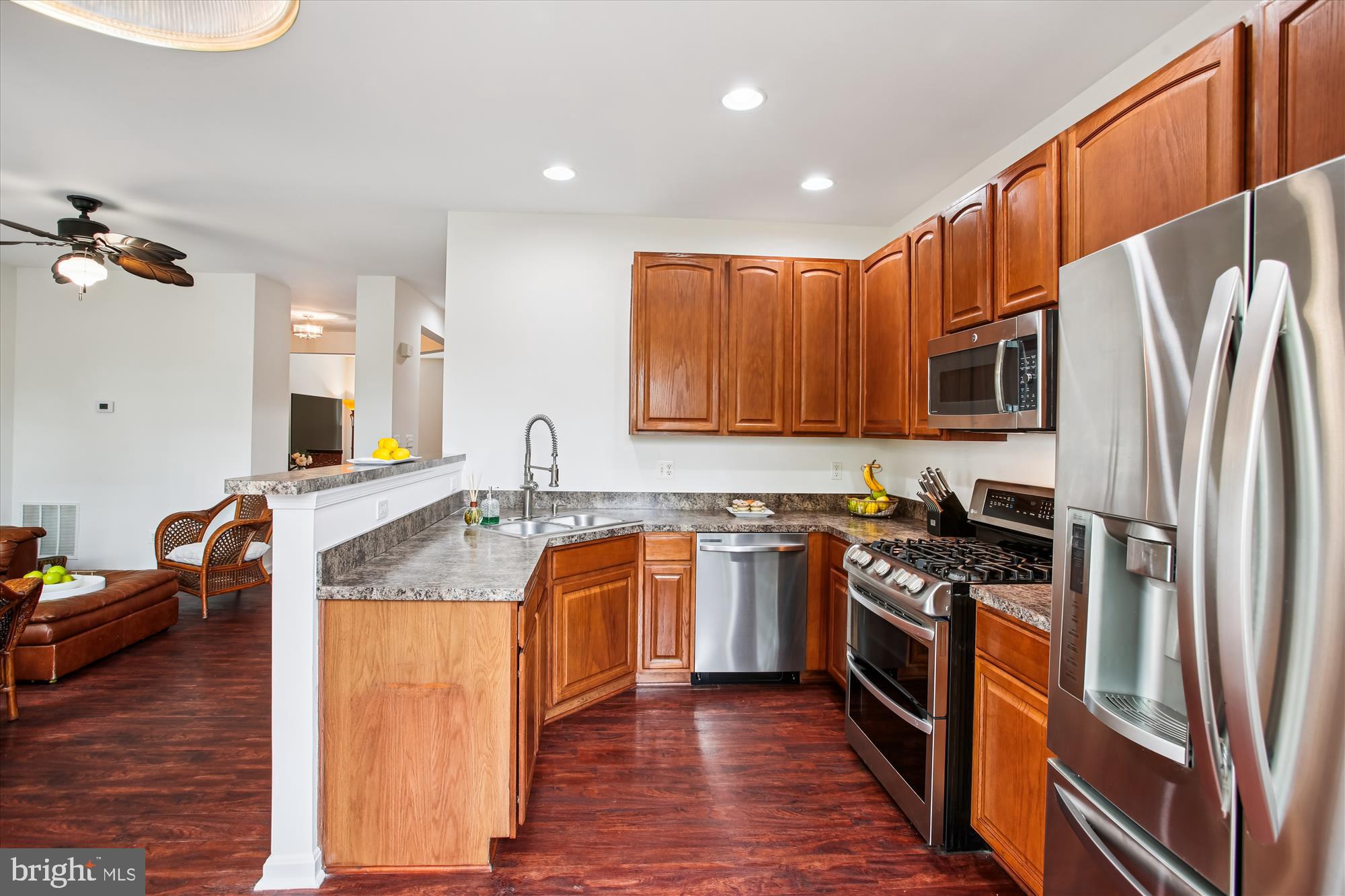 Real estate listing preview #25