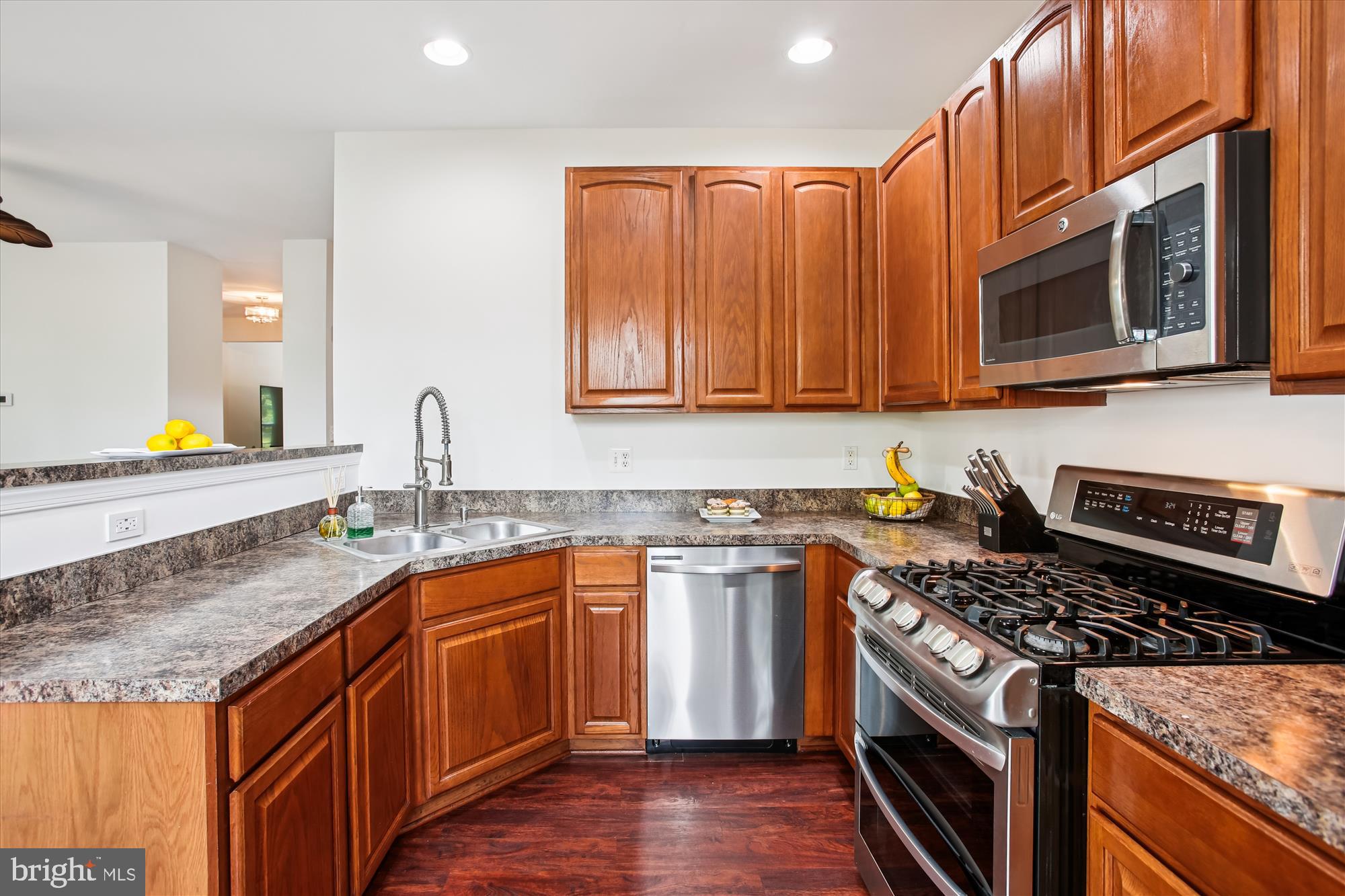 Real estate listing preview #26