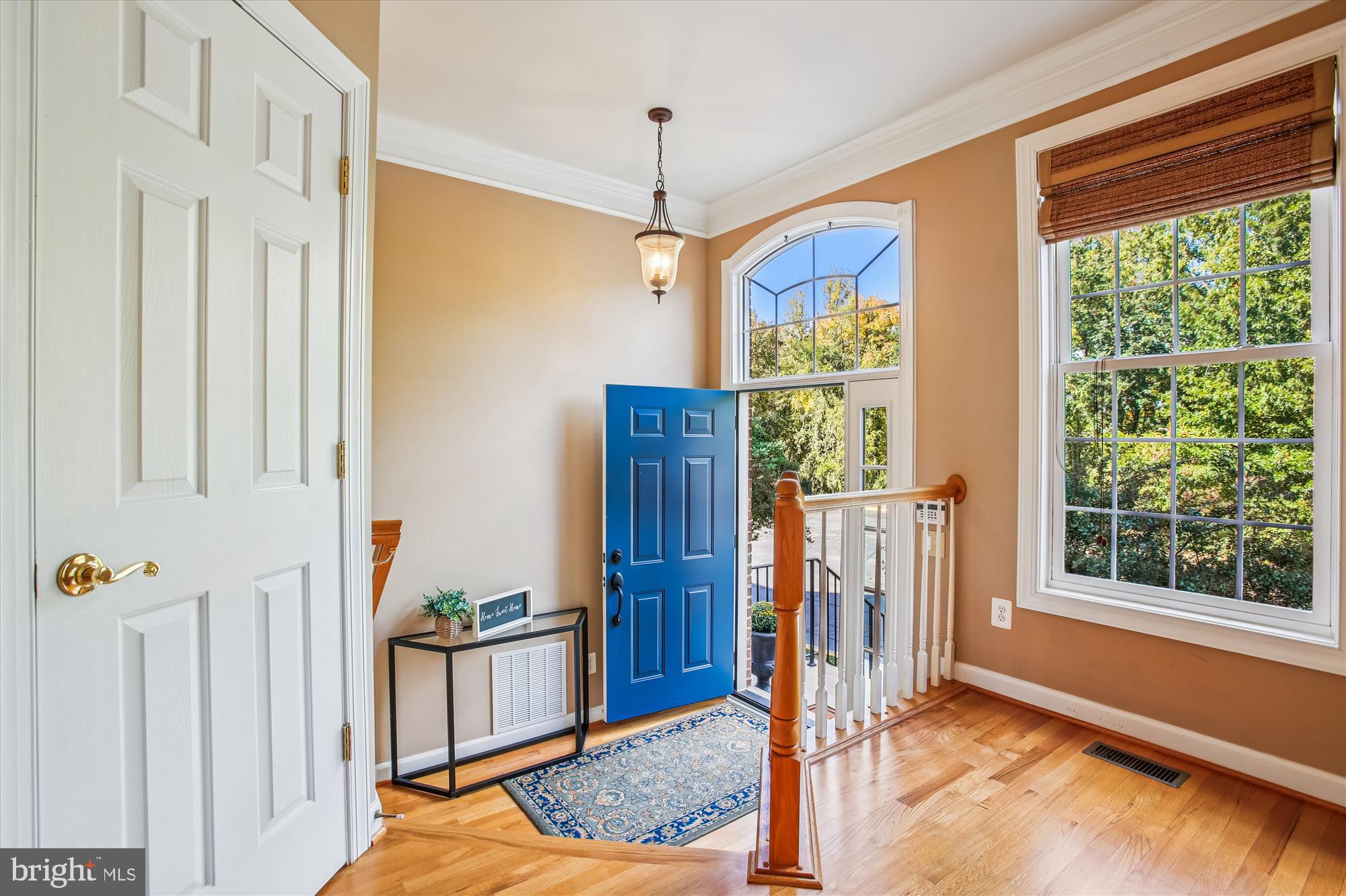 Real estate listing preview #4