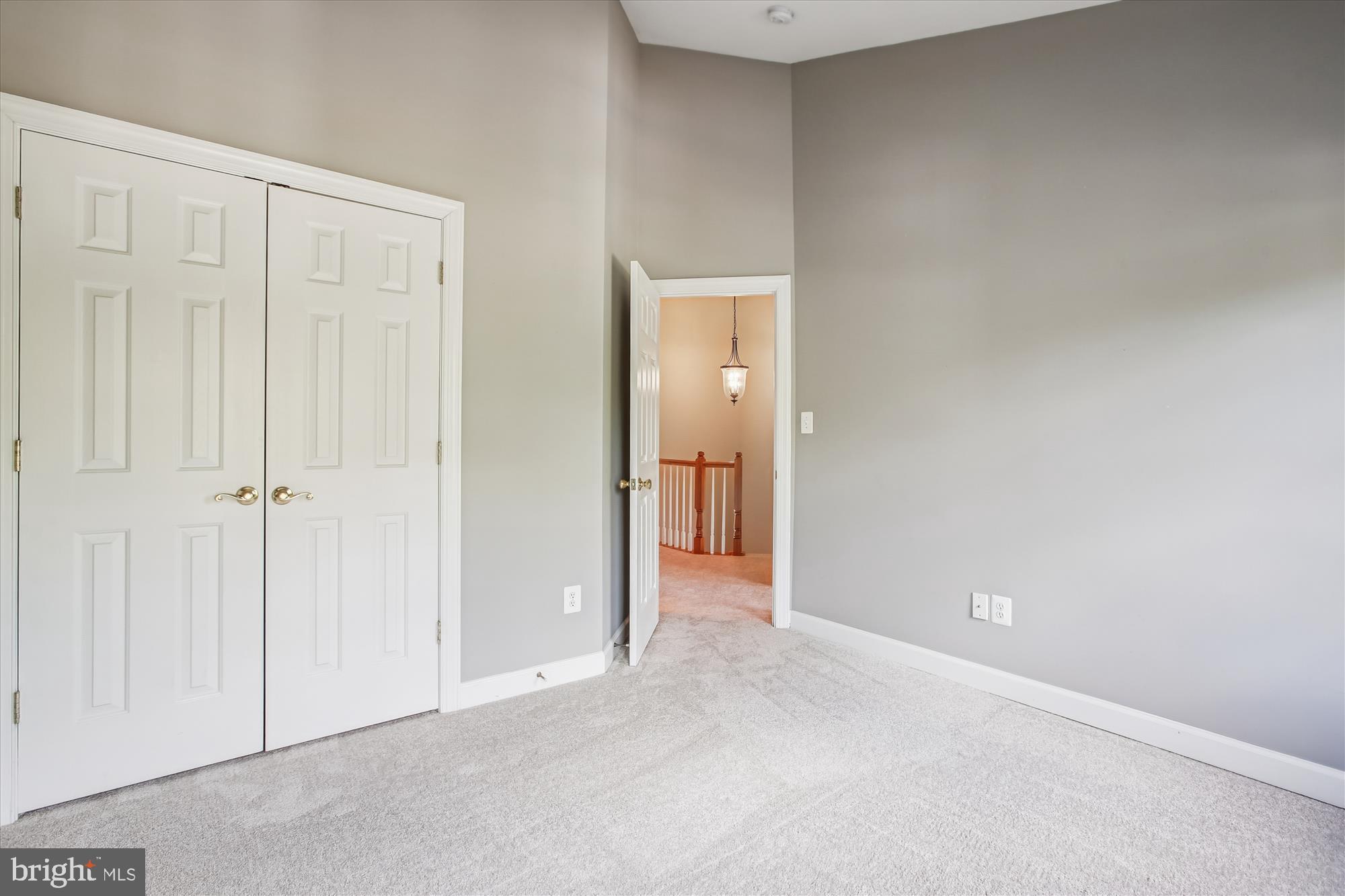 Real estate listing preview #57