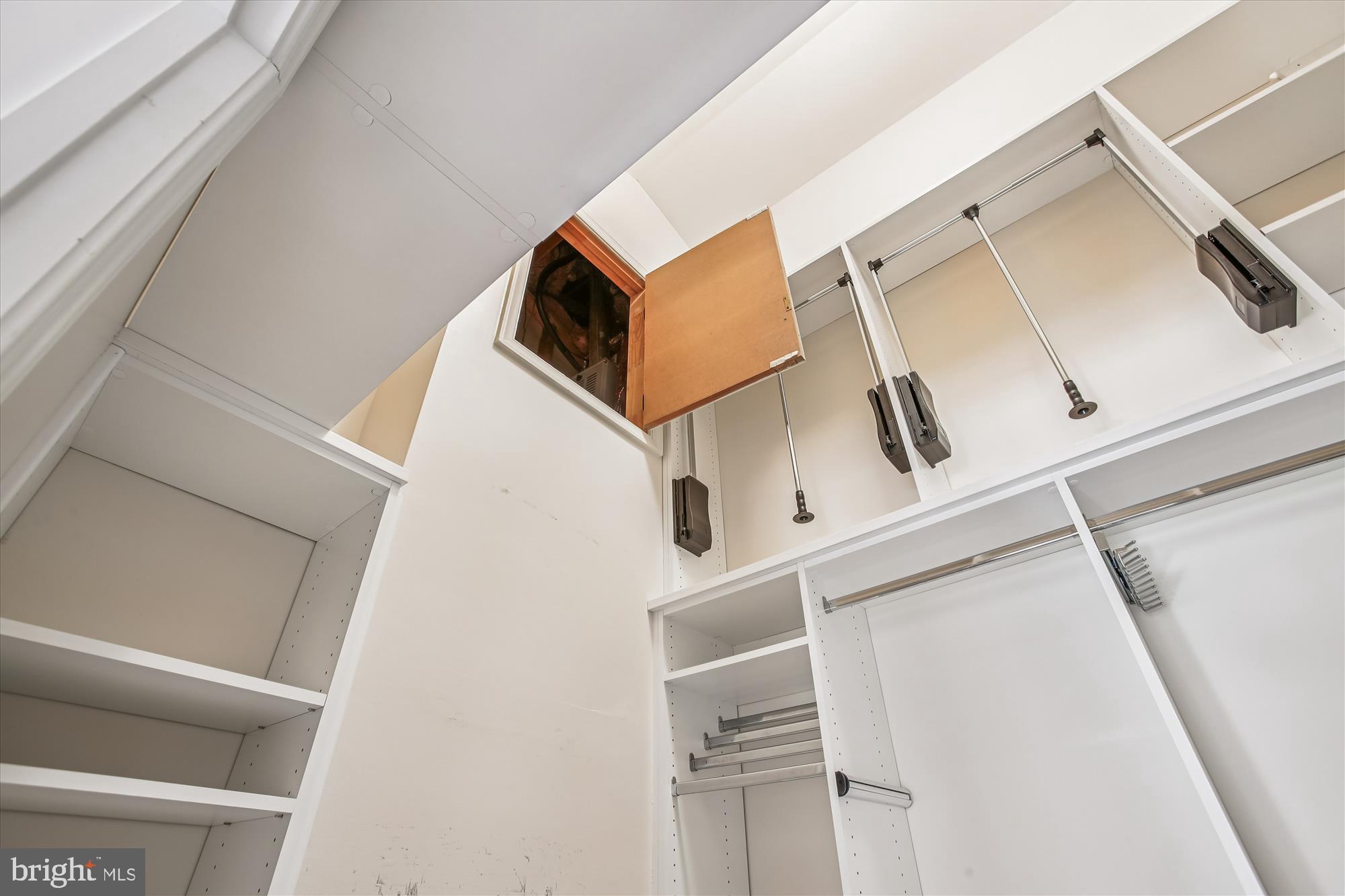 Real estate listing preview #44