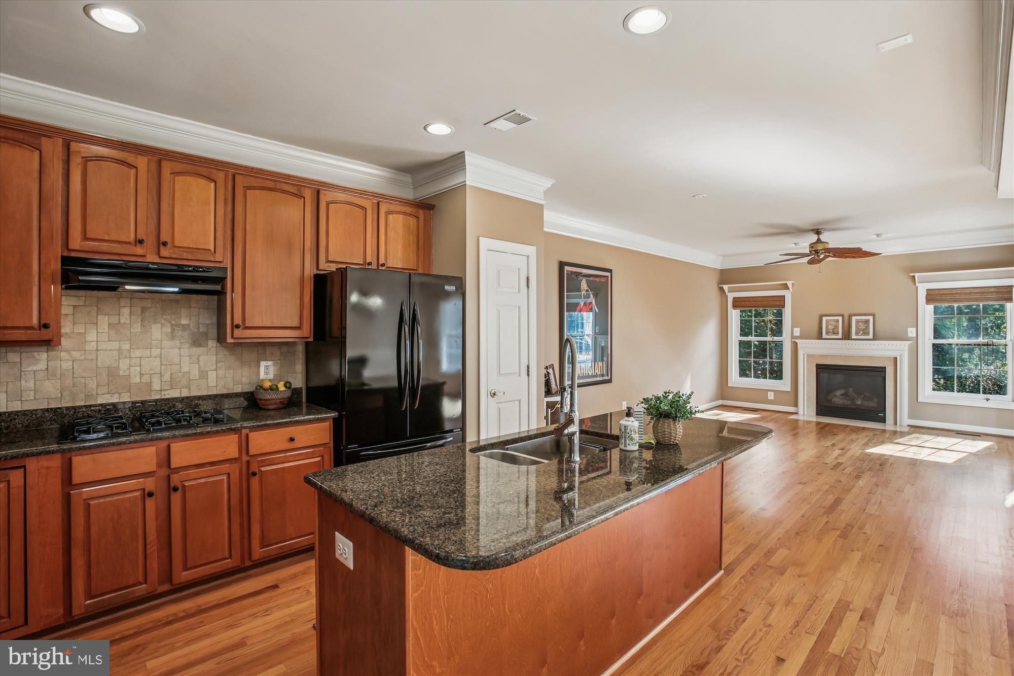 Real estate listing preview #22