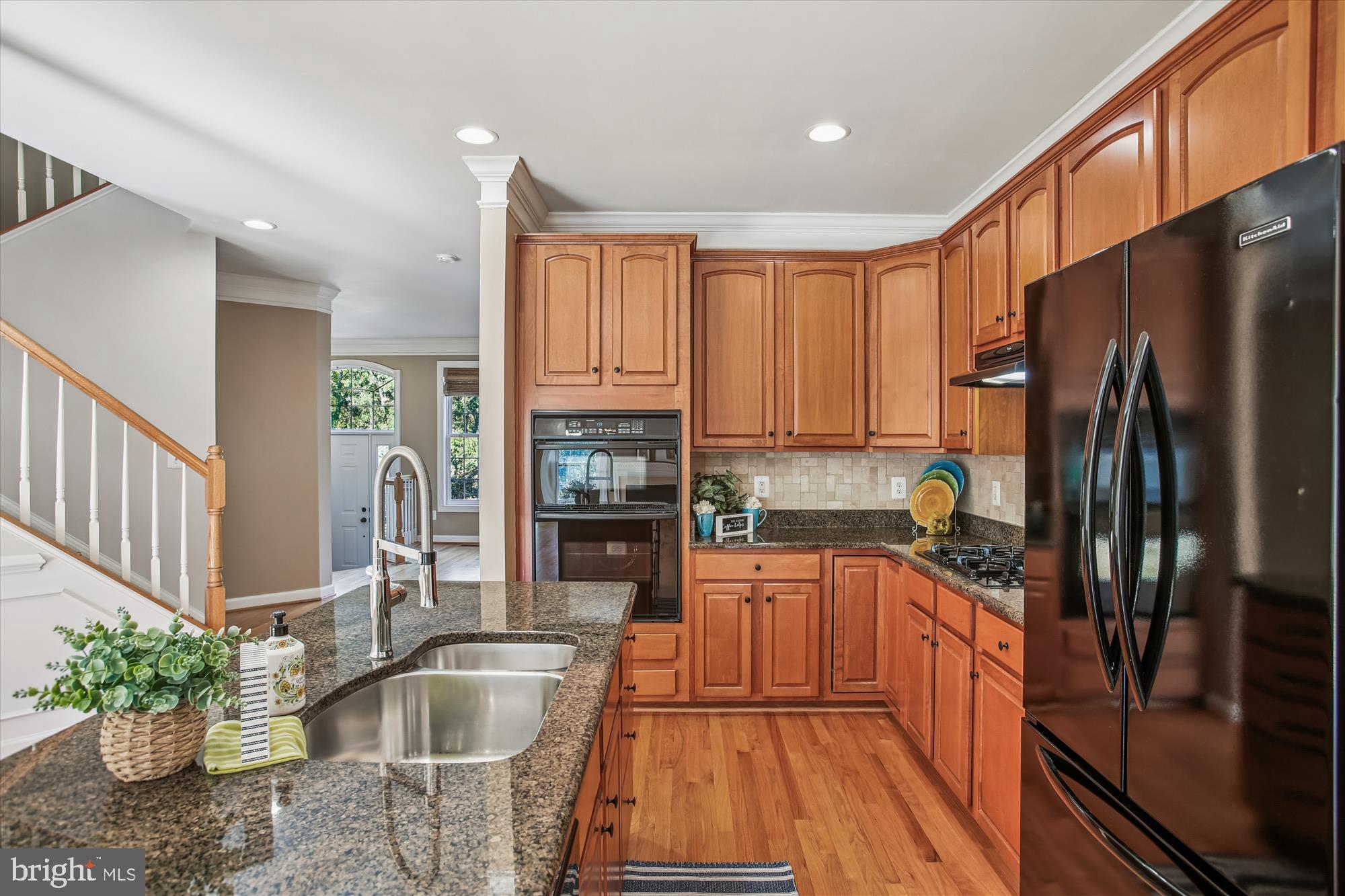 Real estate listing preview #14