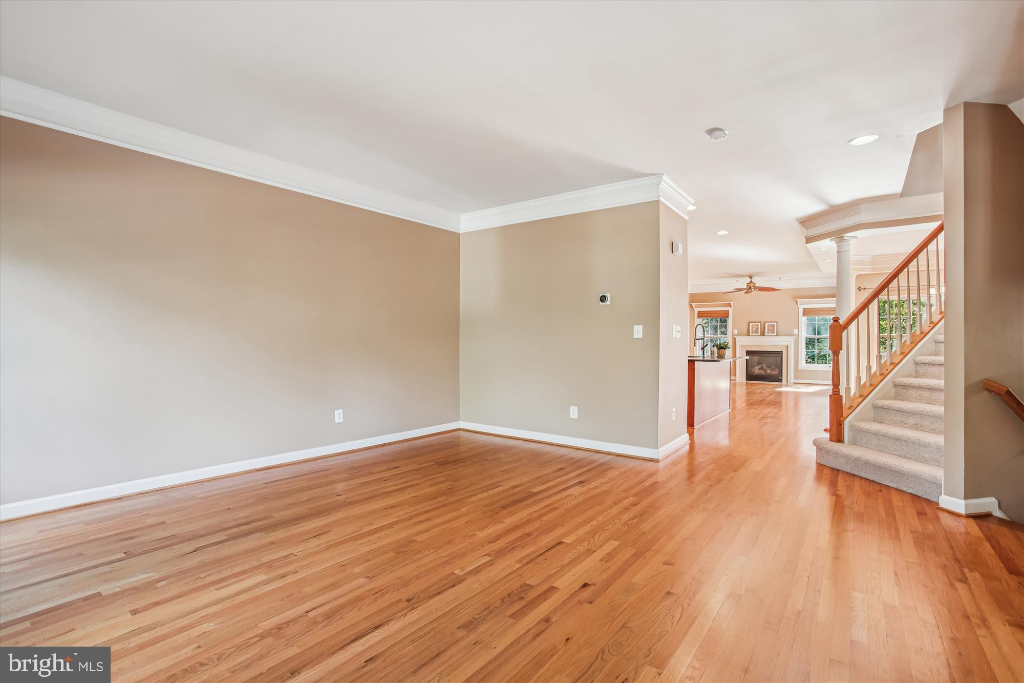 Real estate listing preview #11