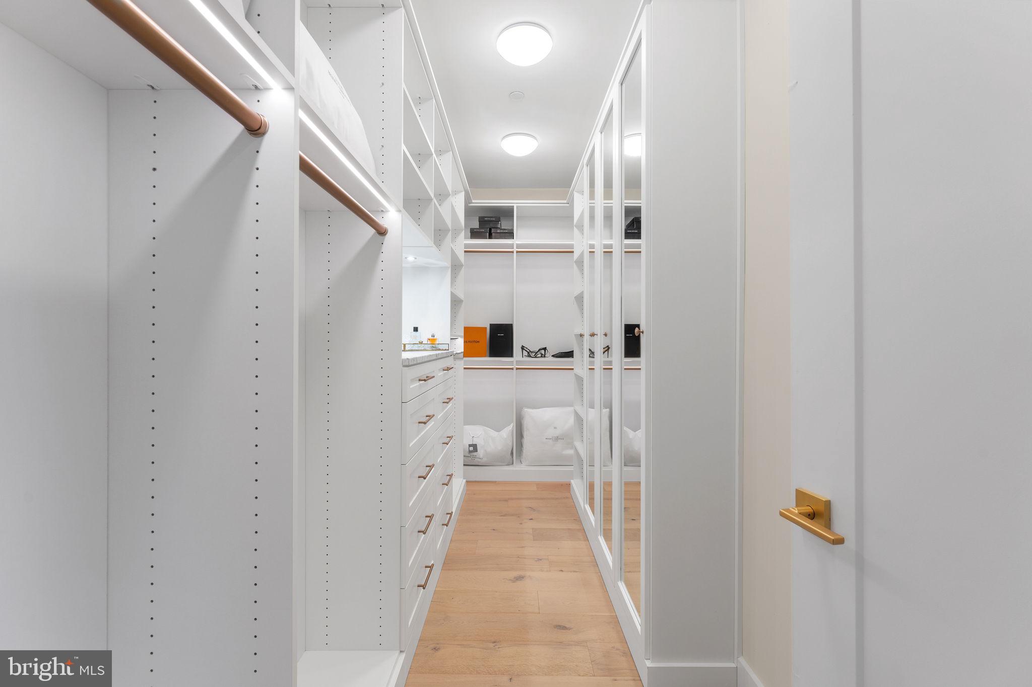 Real estate listing preview #28