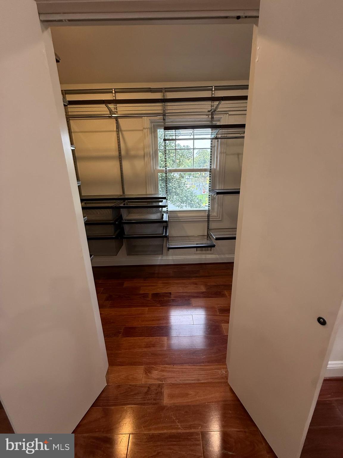 Real estate listing preview #24