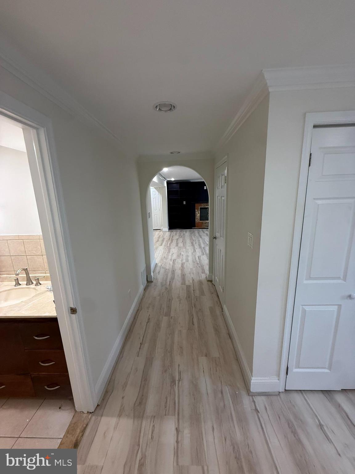 Real estate listing preview #32