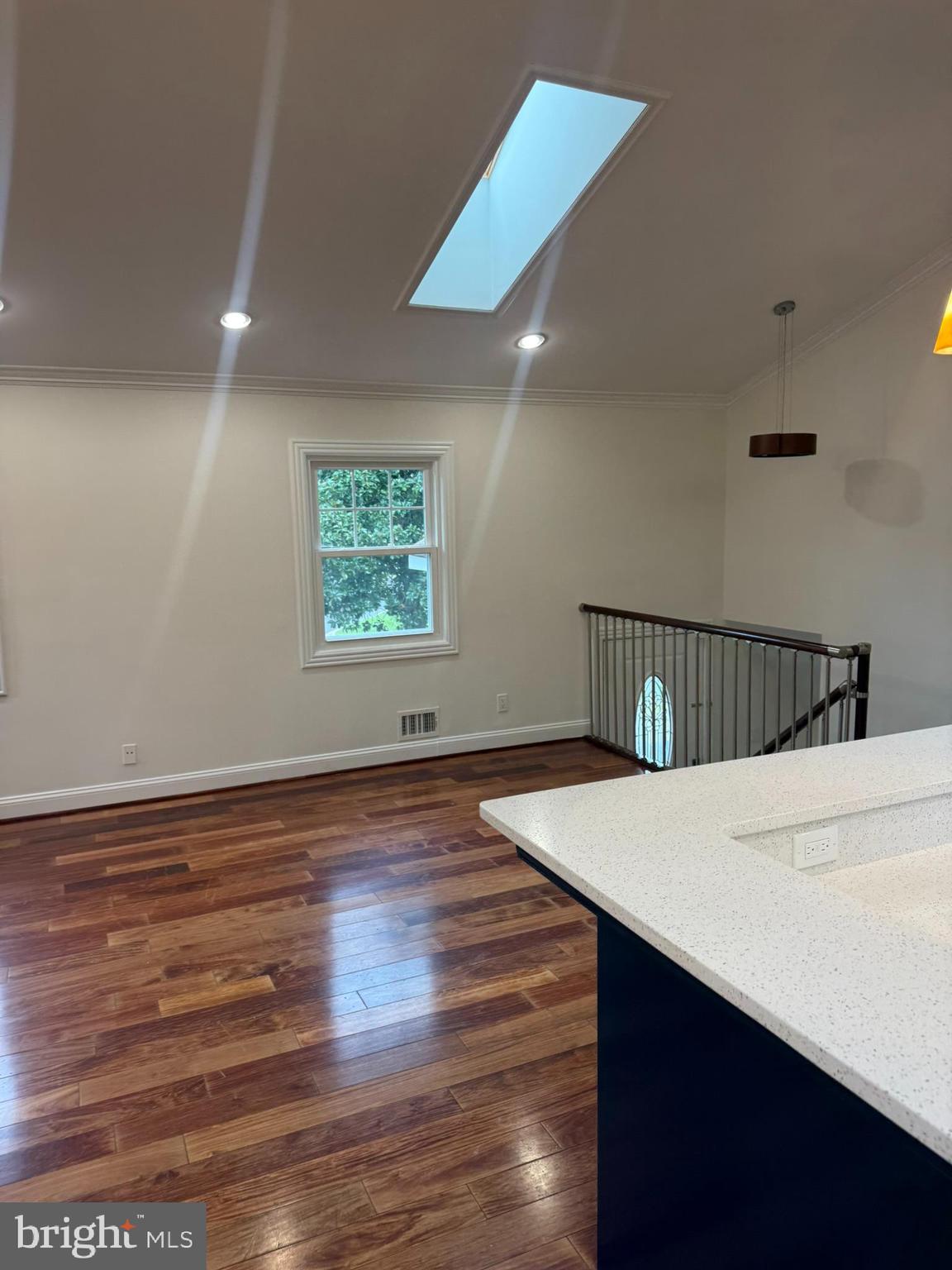 Real estate listing preview #10