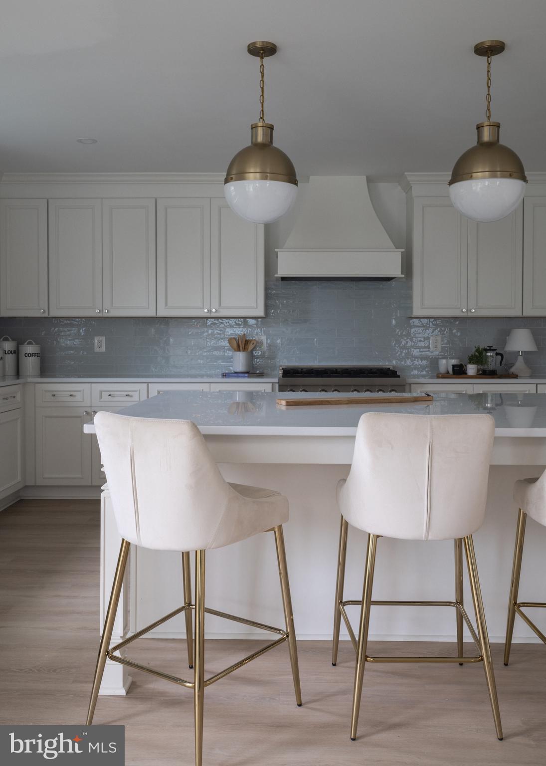 Real estate listing preview #6