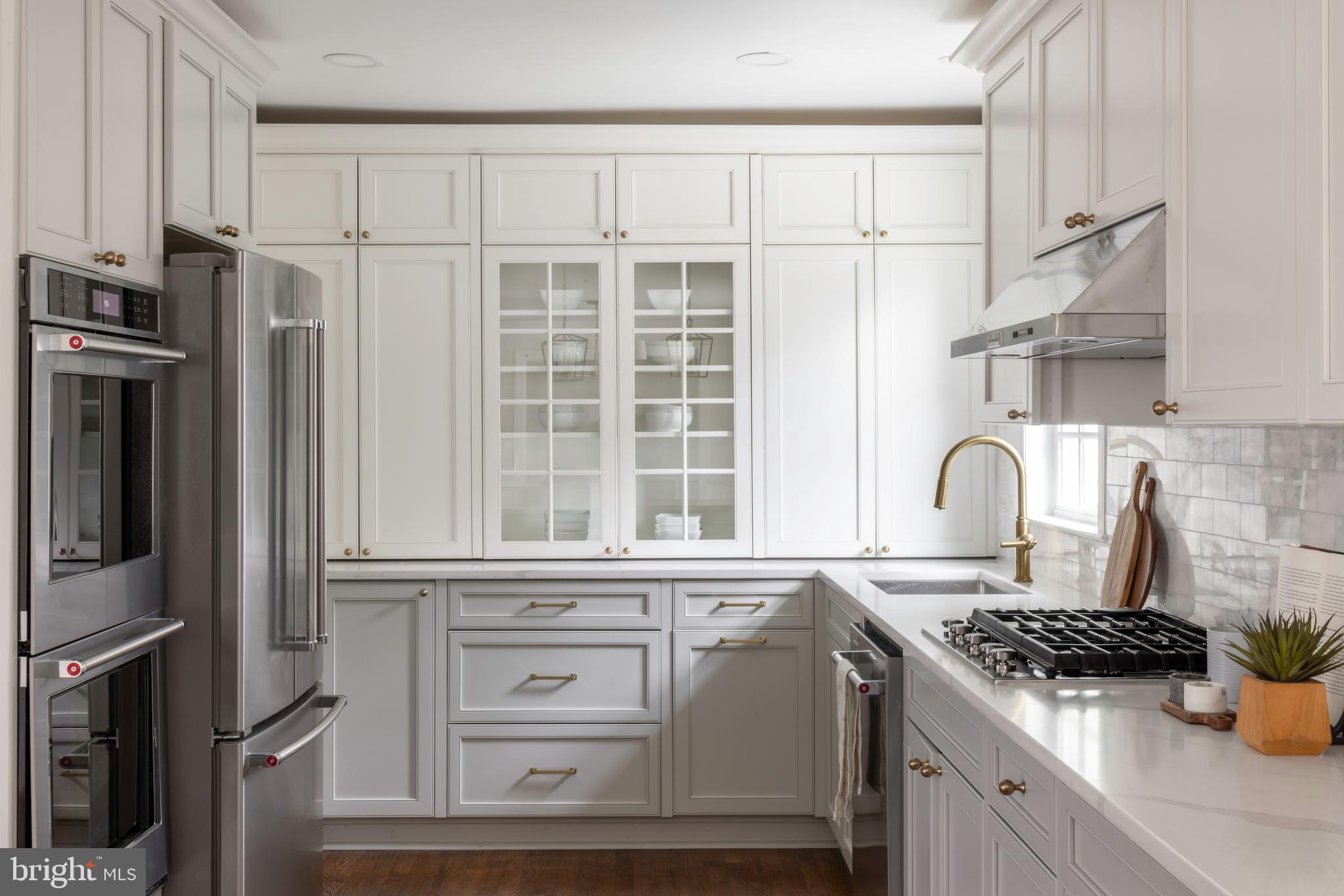 Real estate listing preview #2