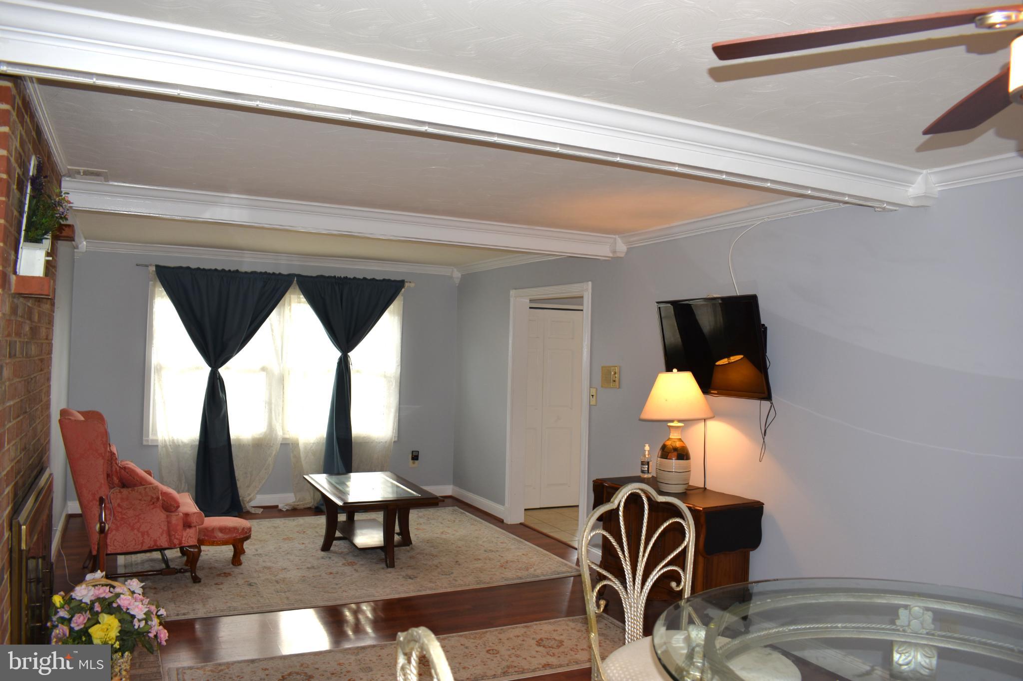 Real estate listing preview #10