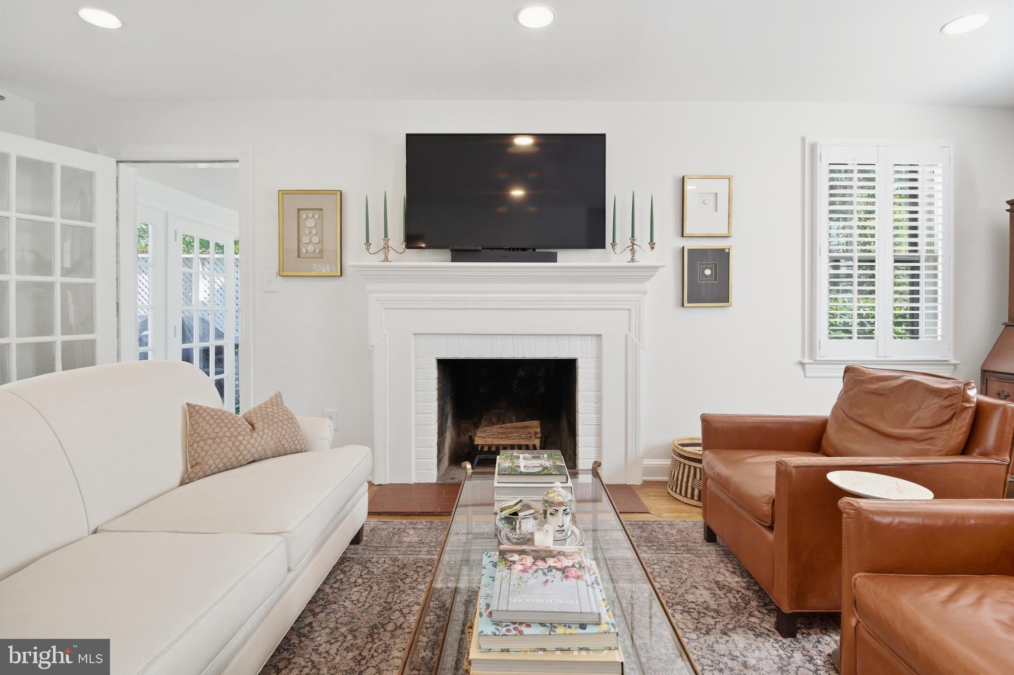 Real estate listing preview #2