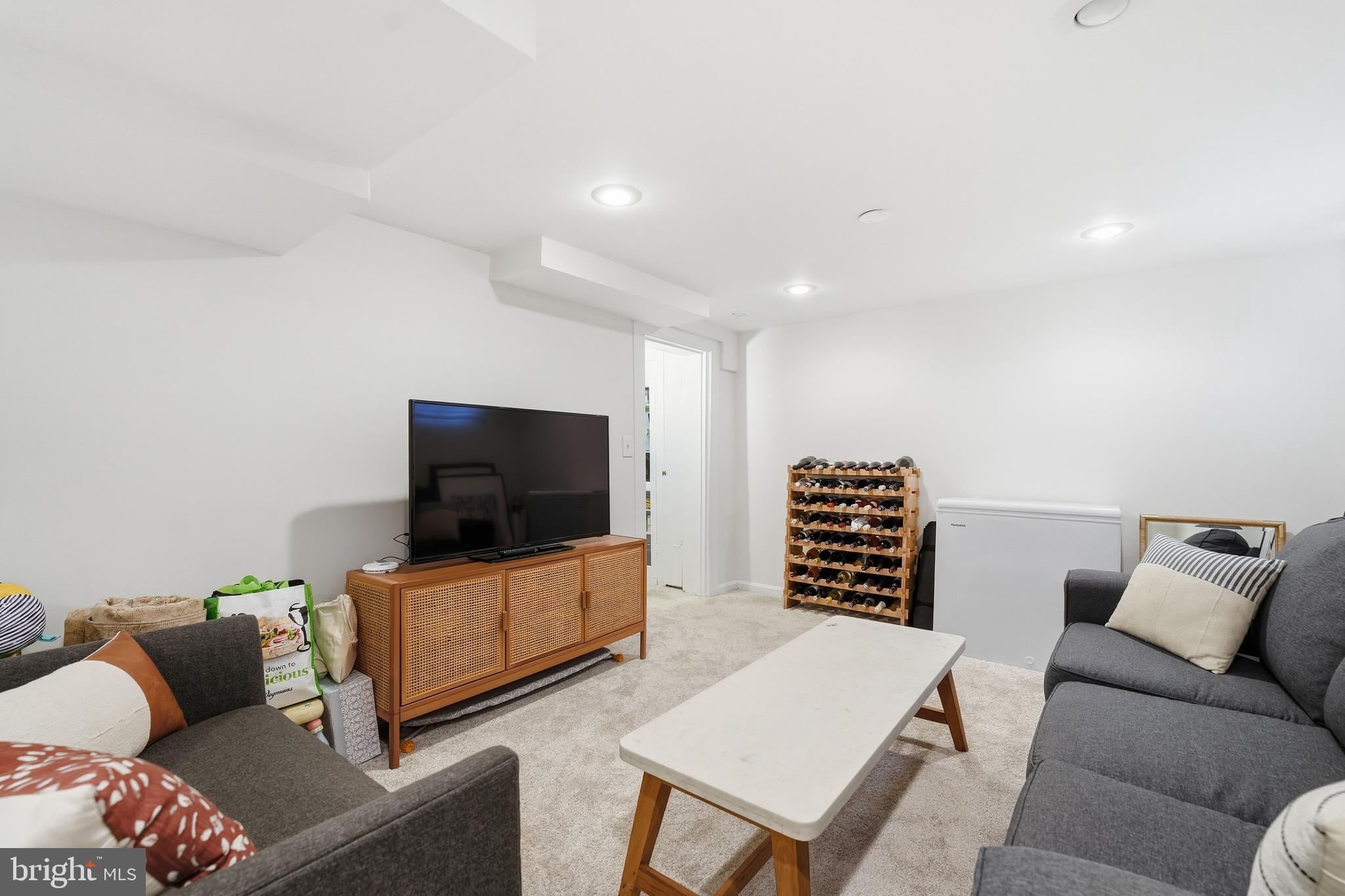 Real estate listing preview #25