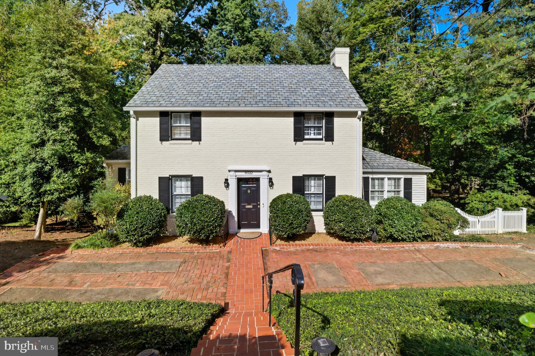 Real estate listing preview #1