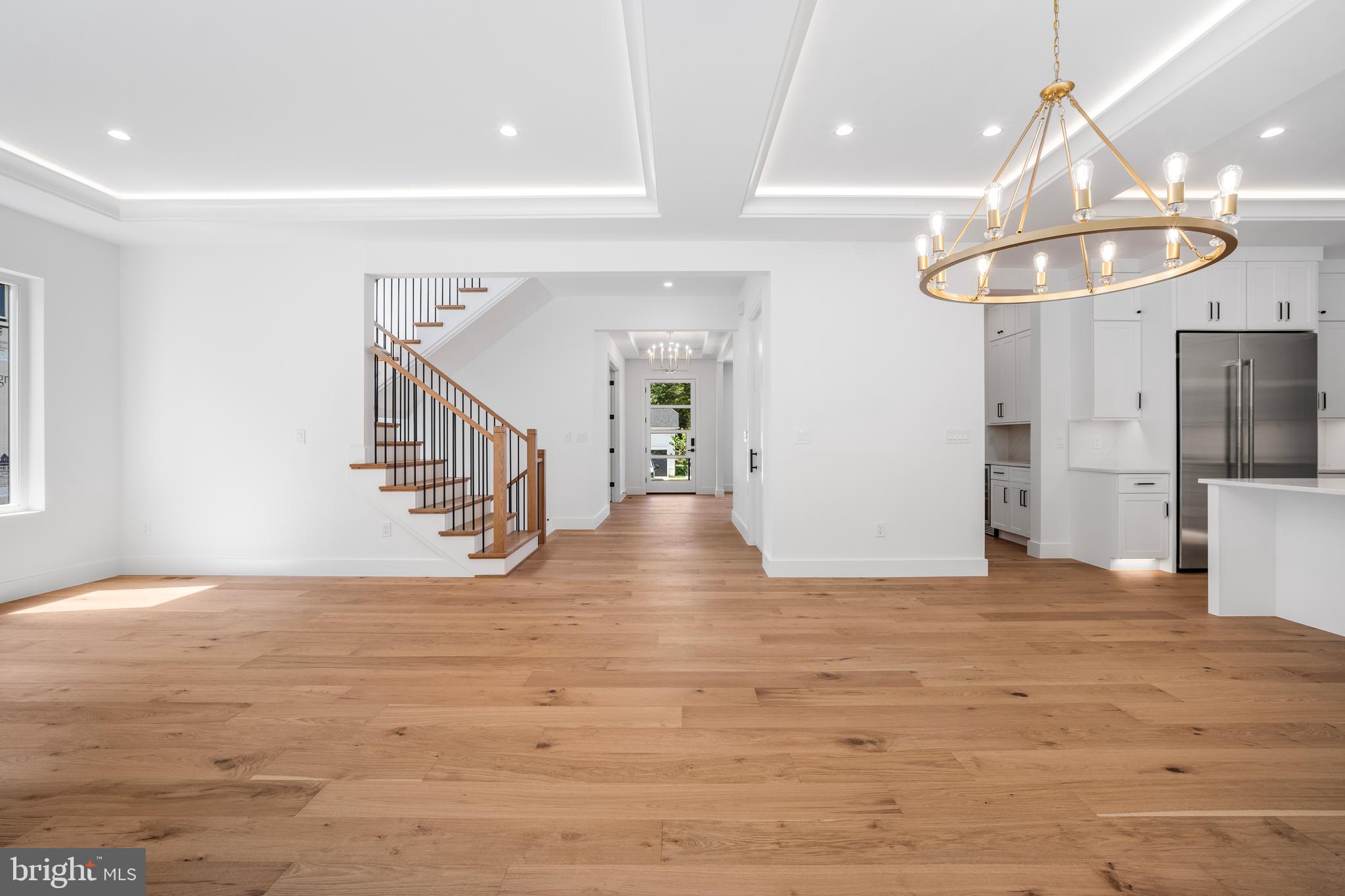 Real estate listing preview #12