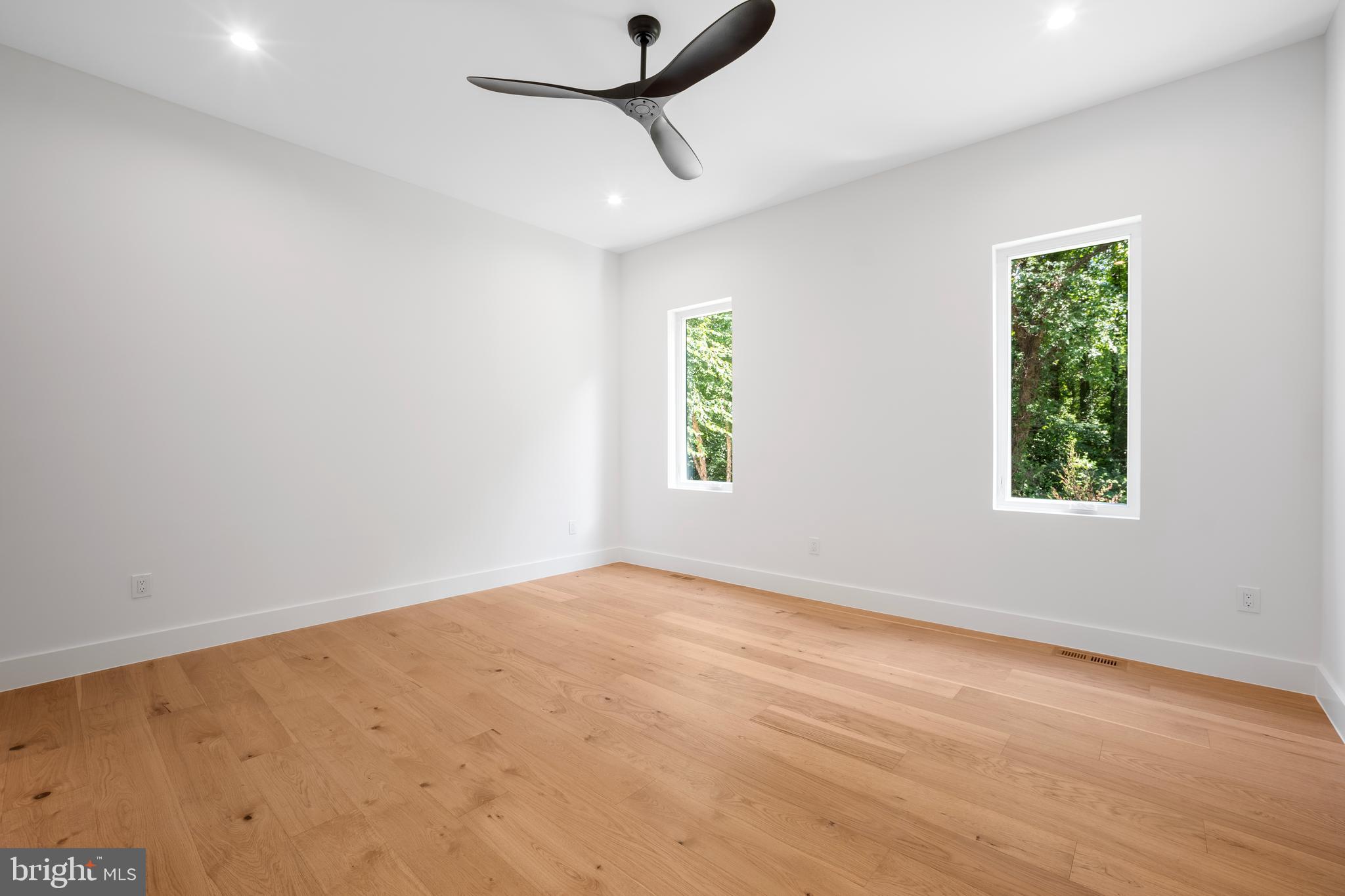 Real estate listing preview #37