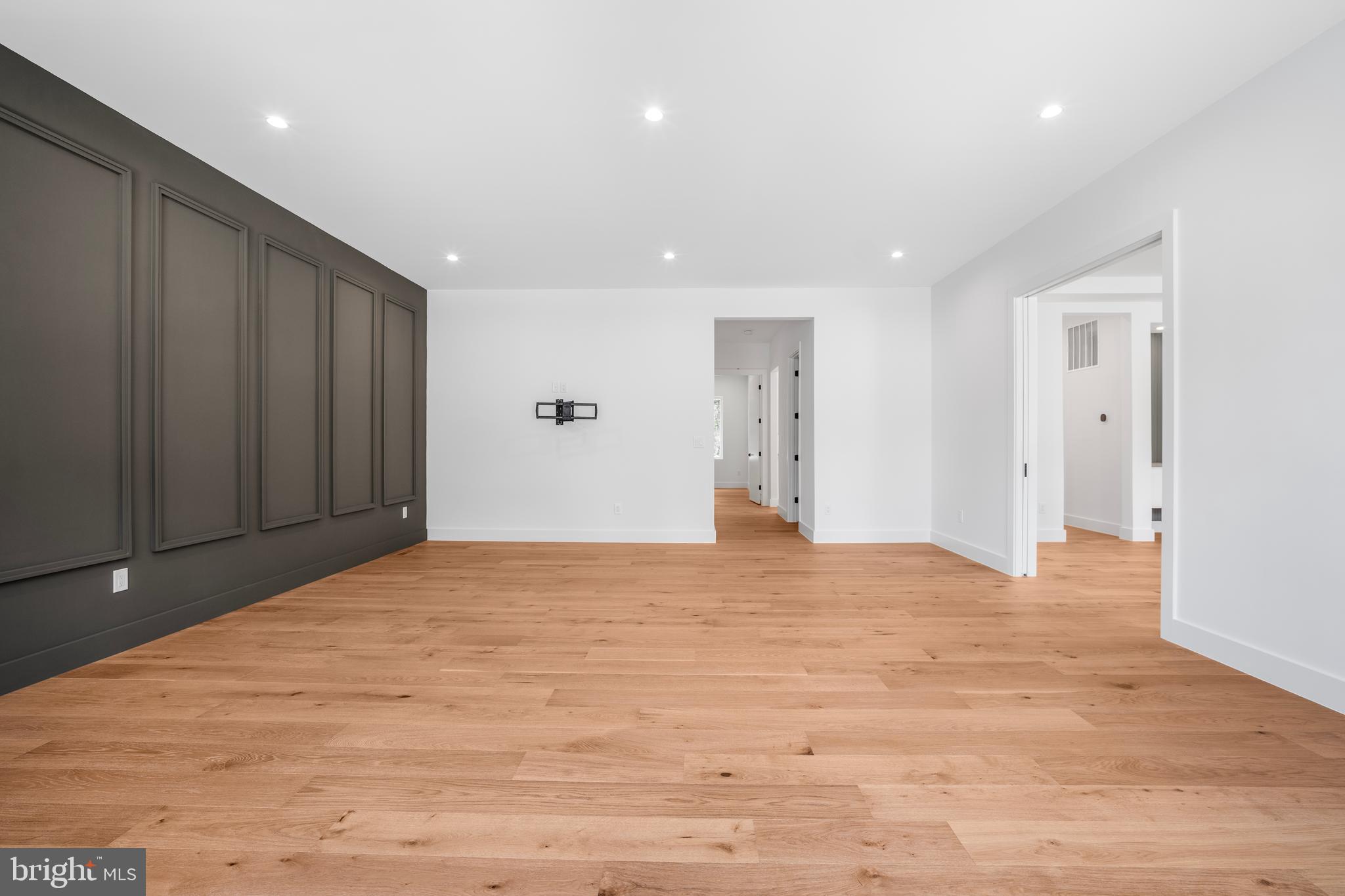 Real estate listing preview #9