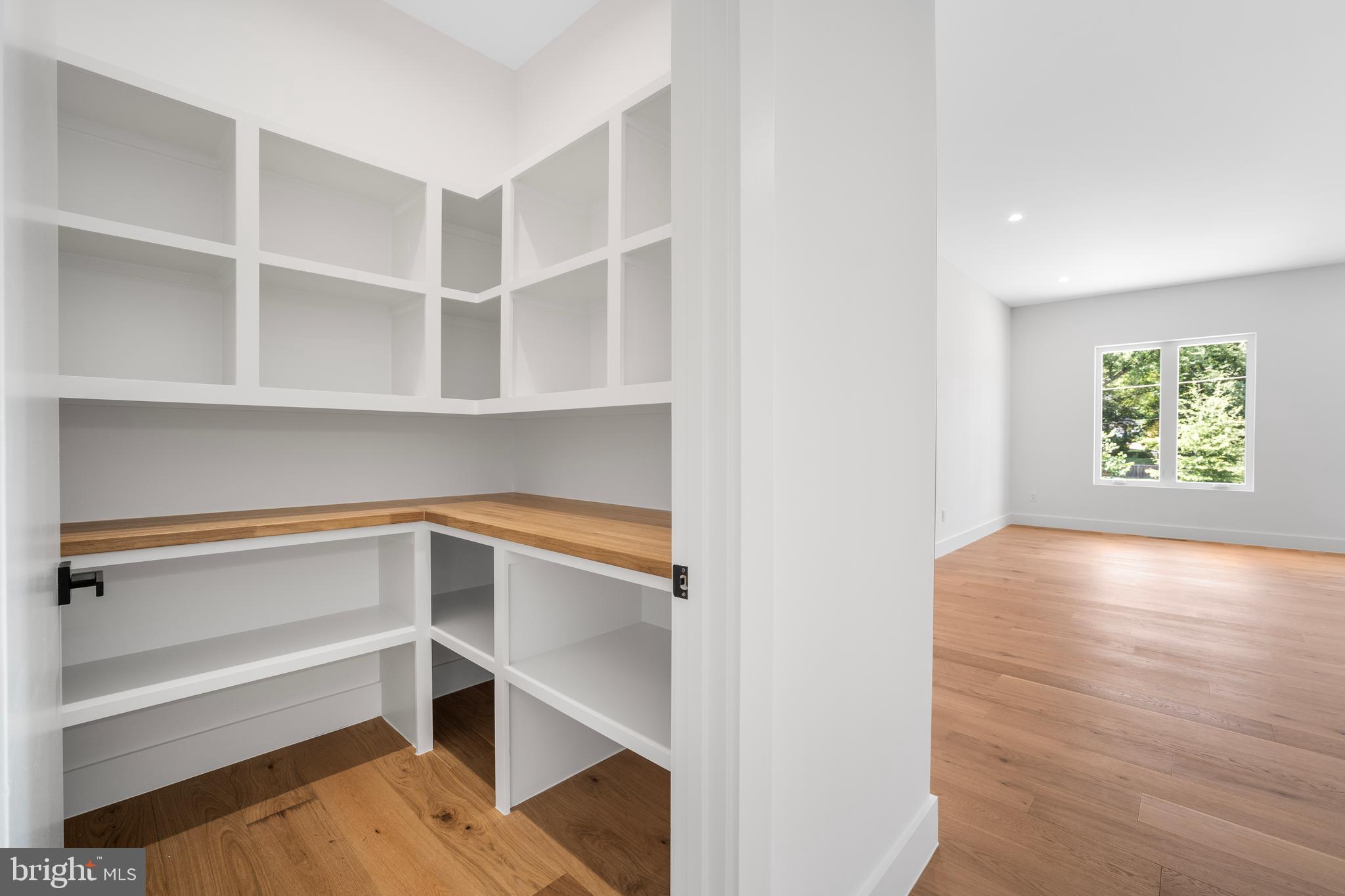 Real estate listing preview #58