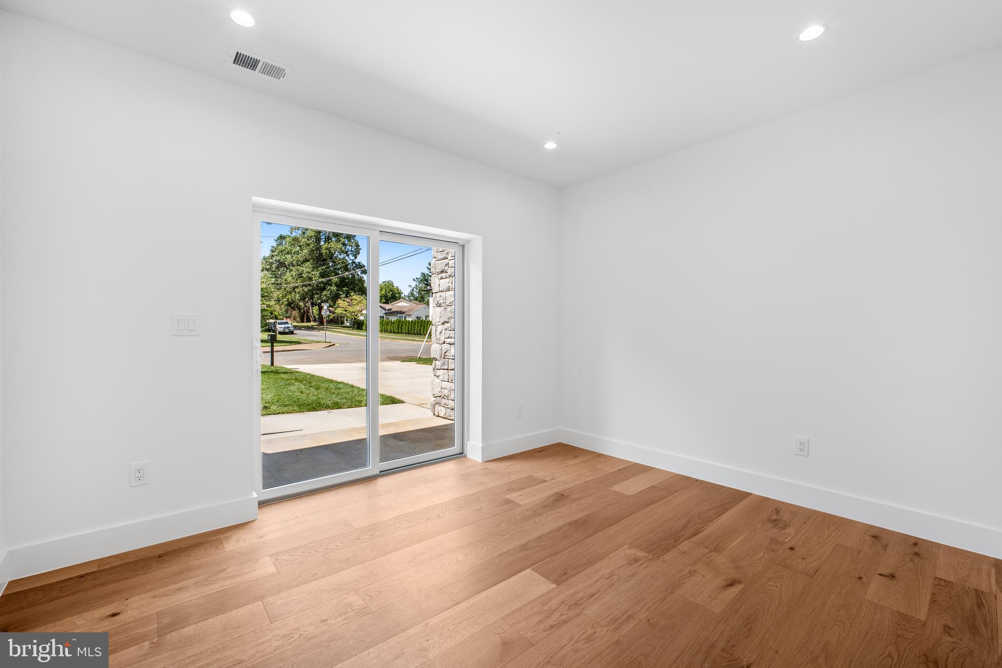 Real estate listing preview #50