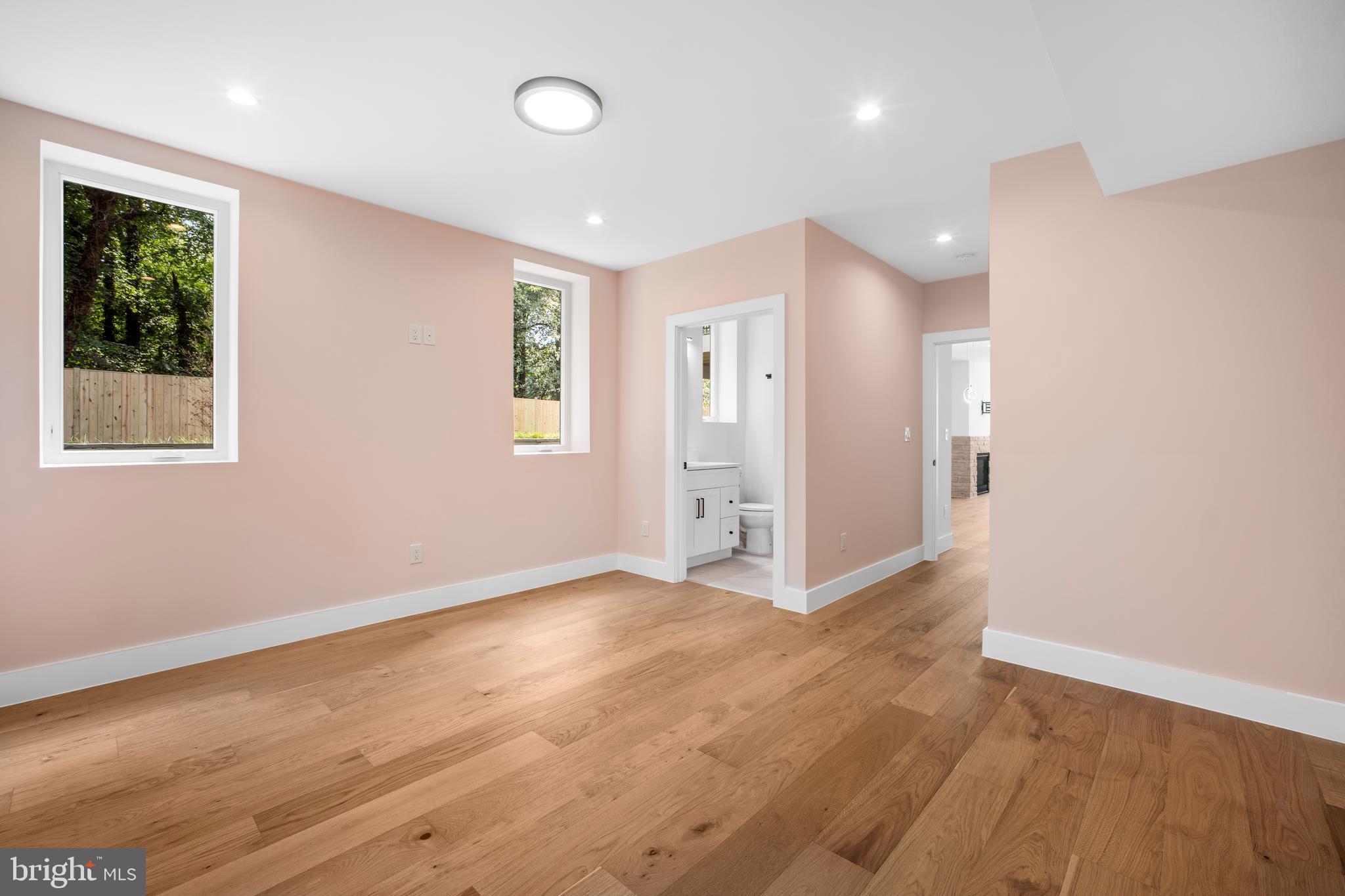 Real estate listing preview #54