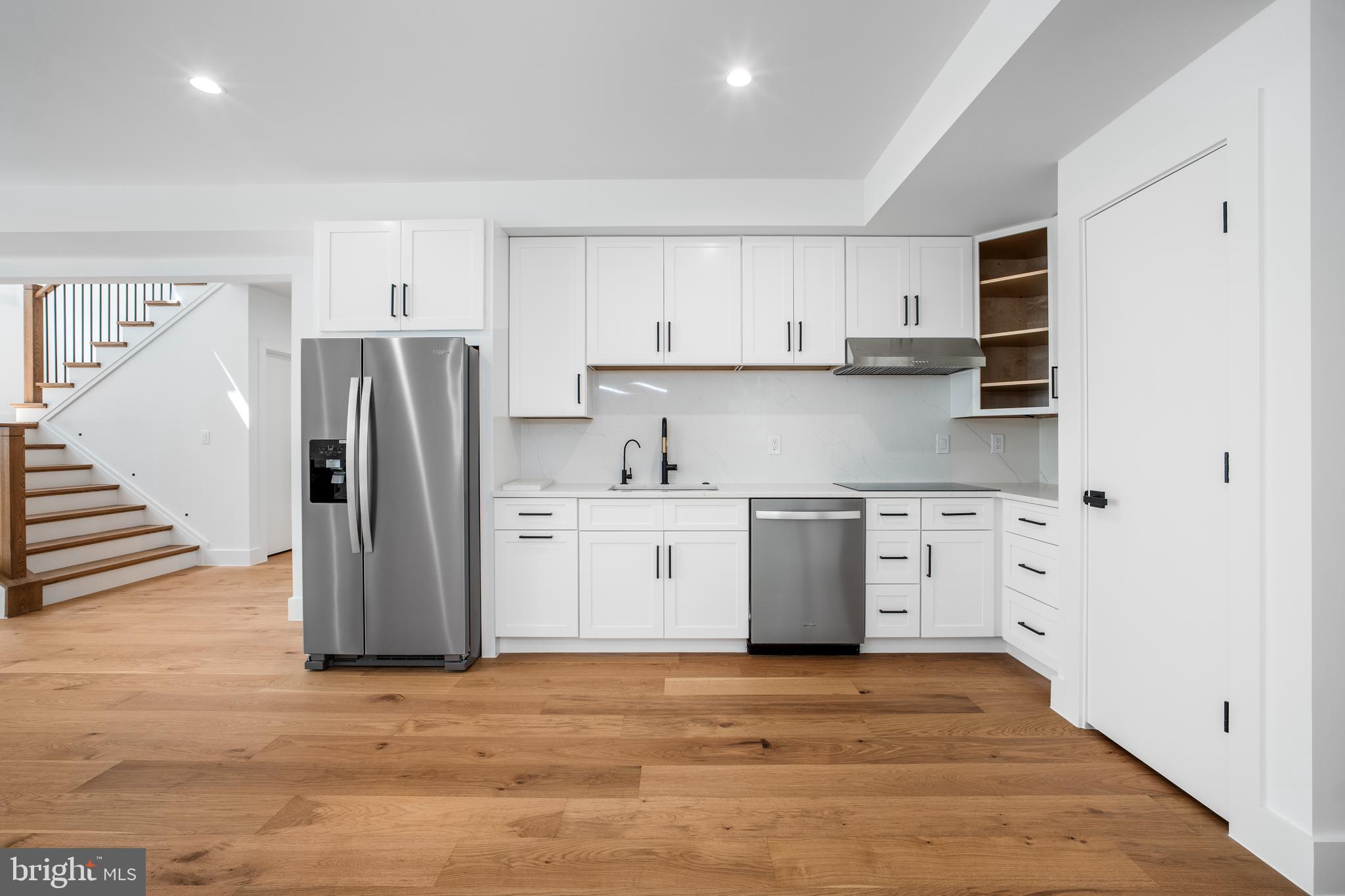 Real estate listing preview #48