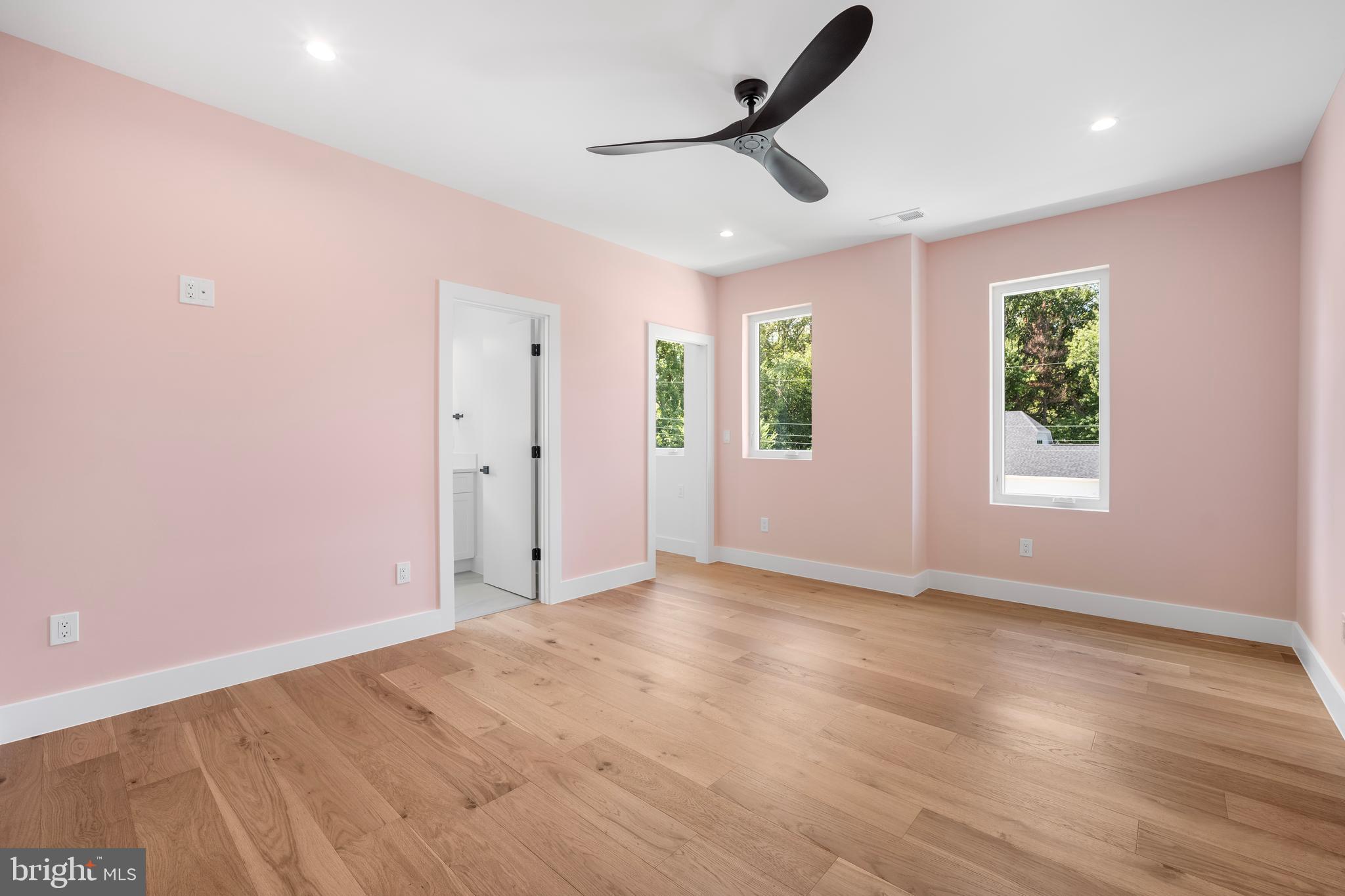 Real estate listing preview #42