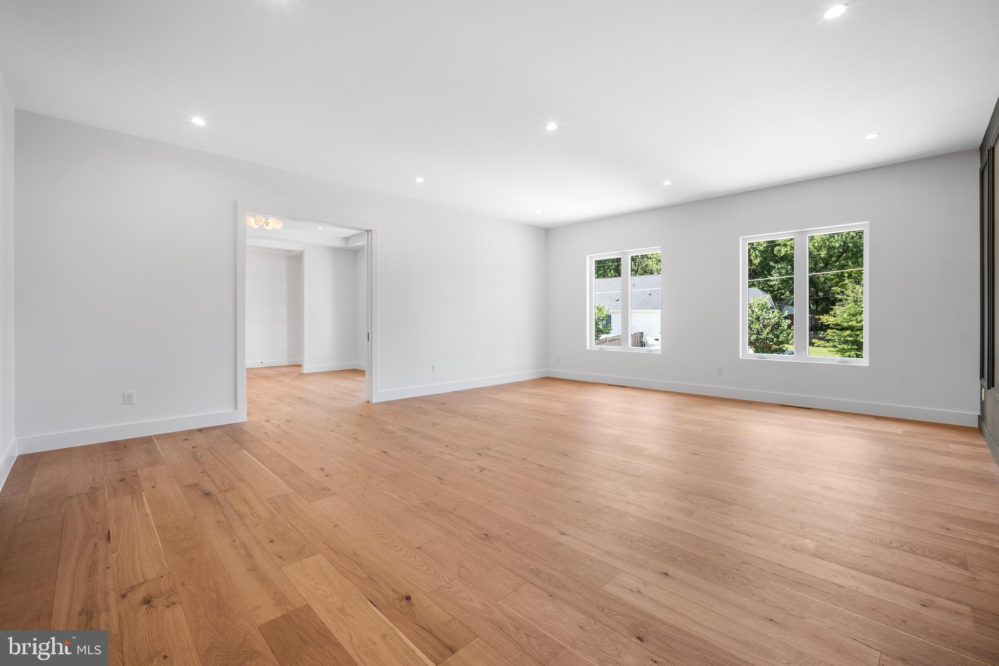 Real estate listing preview #7