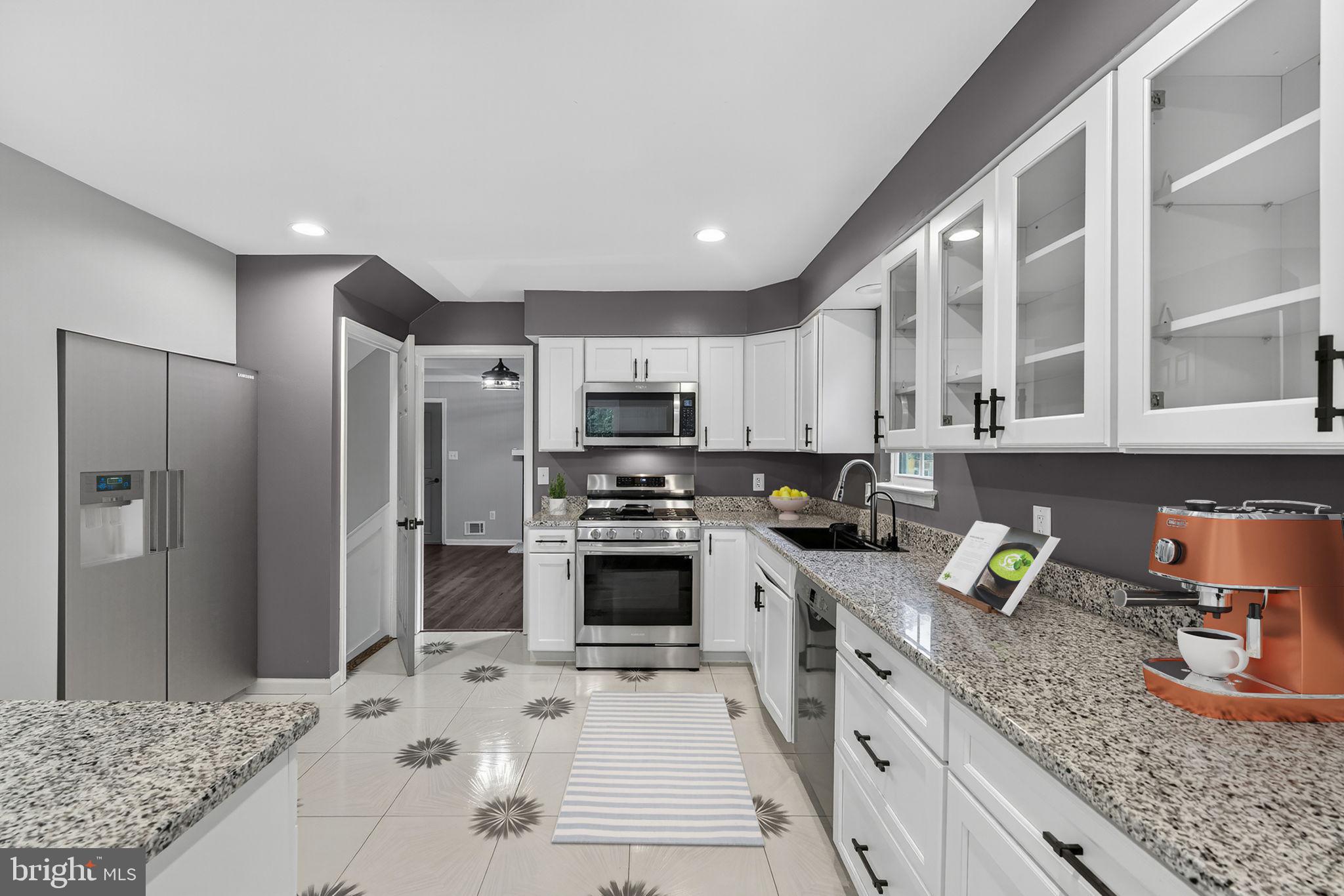 Real estate listing preview #6