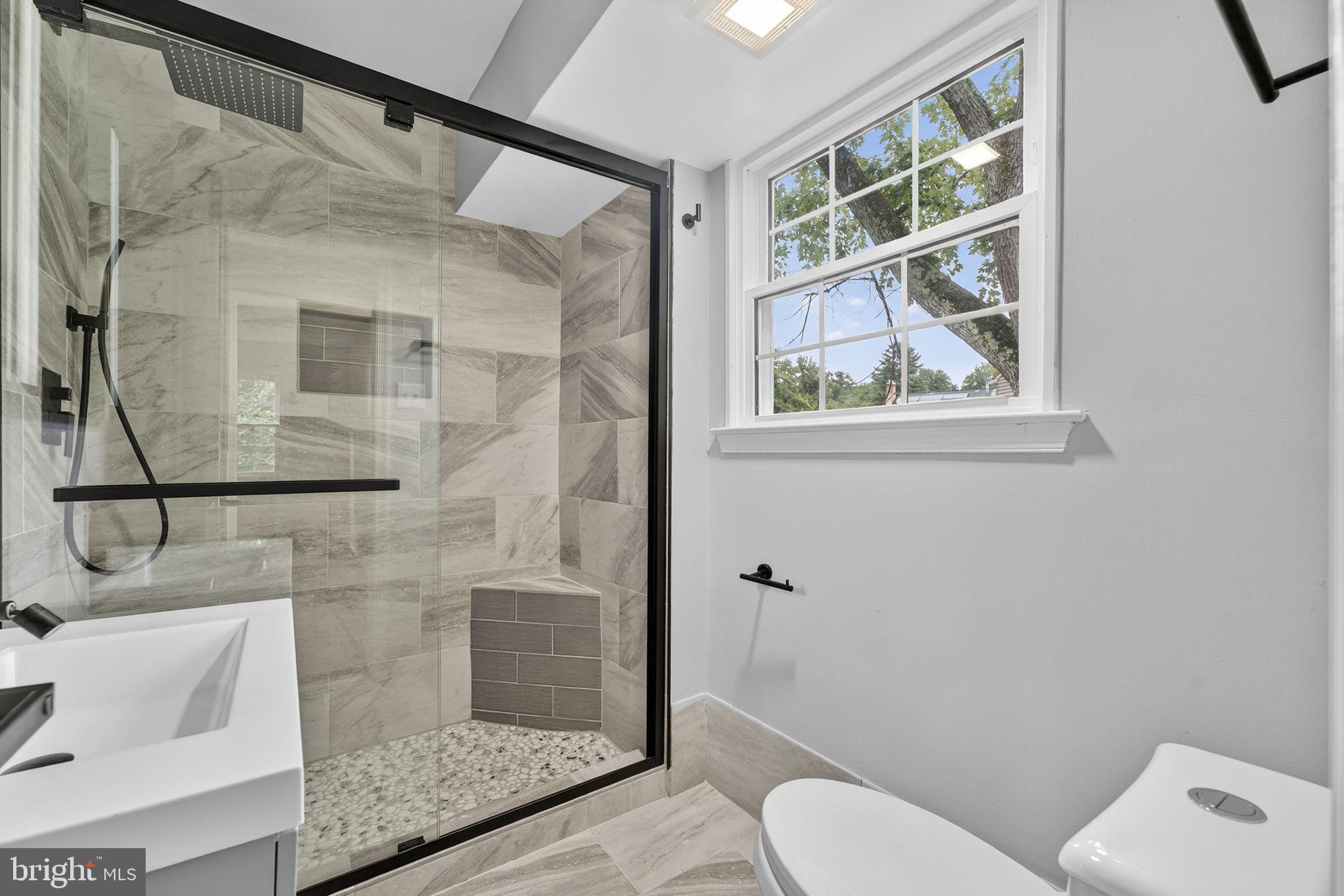 Real estate listing preview #18