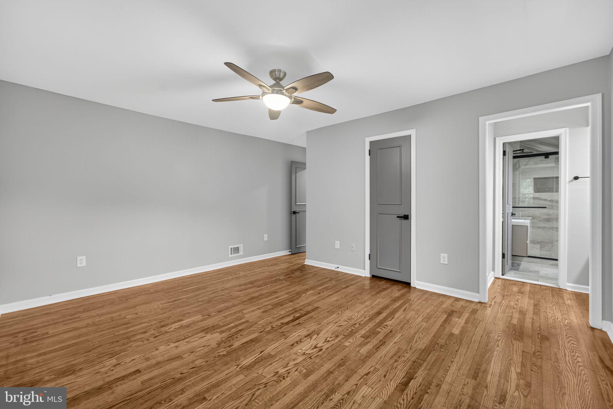 Real estate listing preview #16