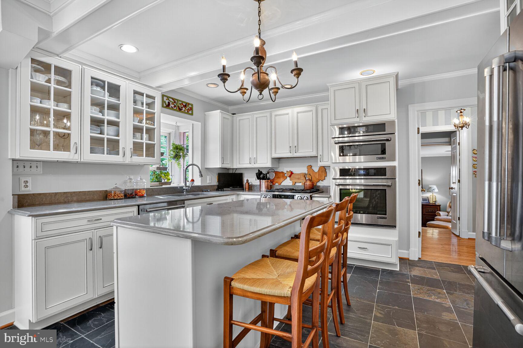 Real estate listing preview #7