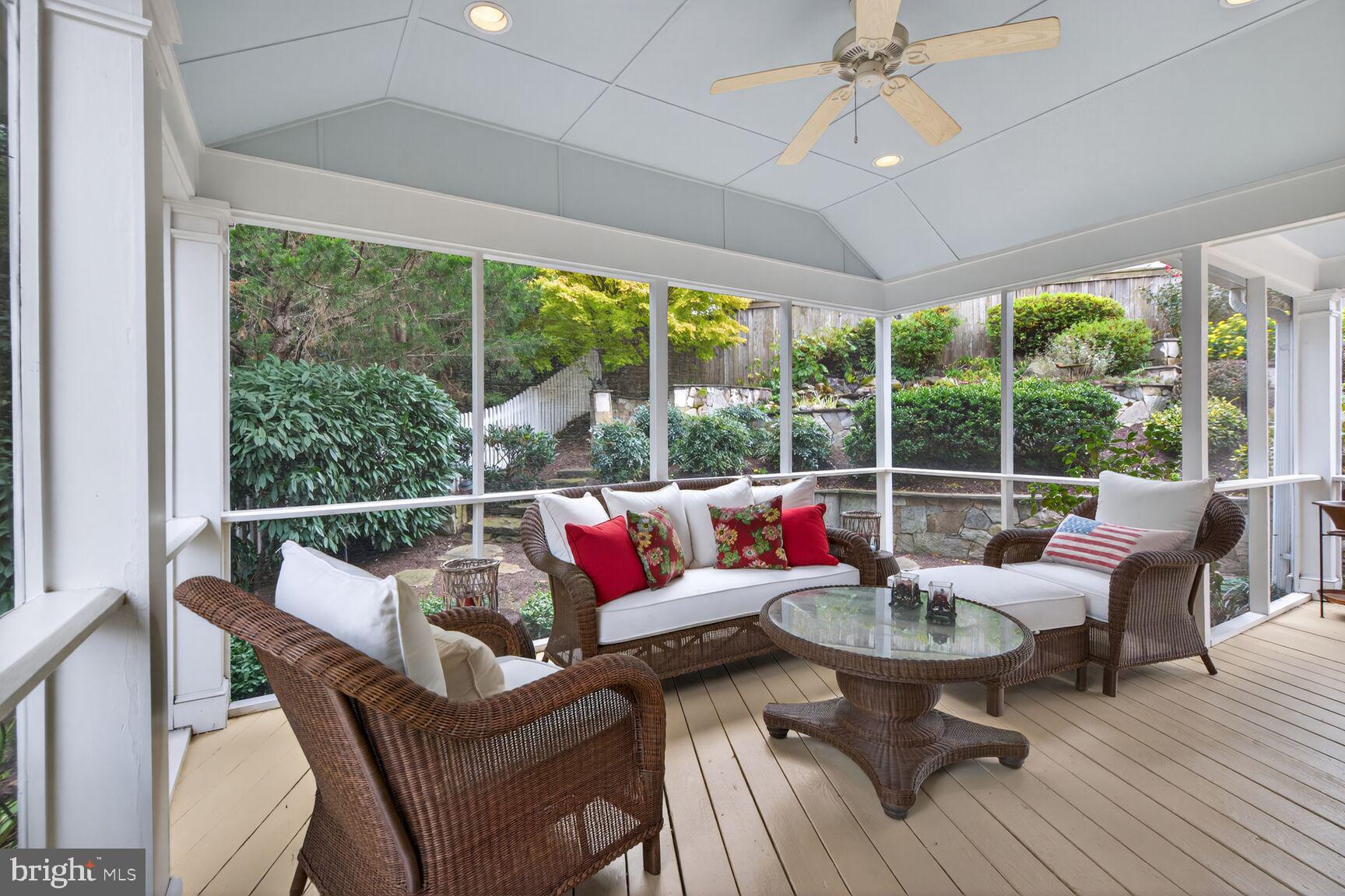 Real estate listing preview #13