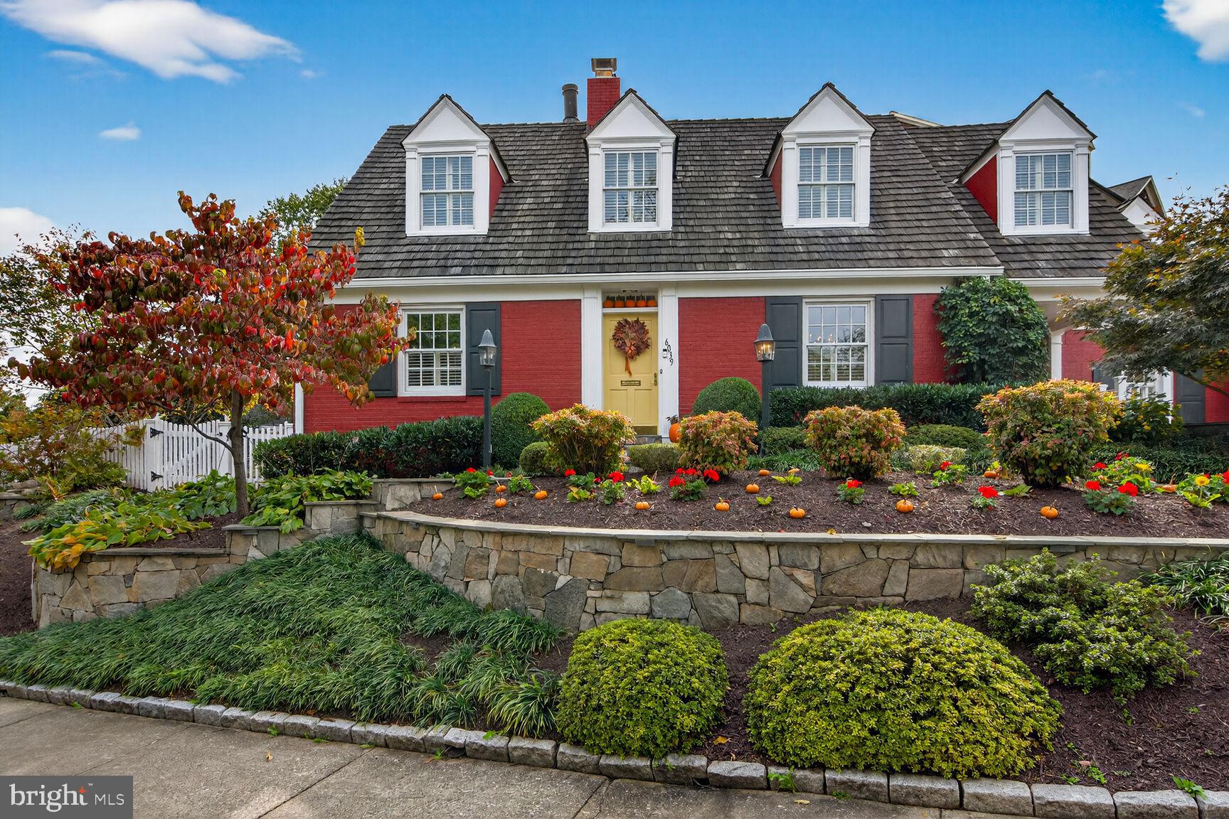 Real estate listing preview #1