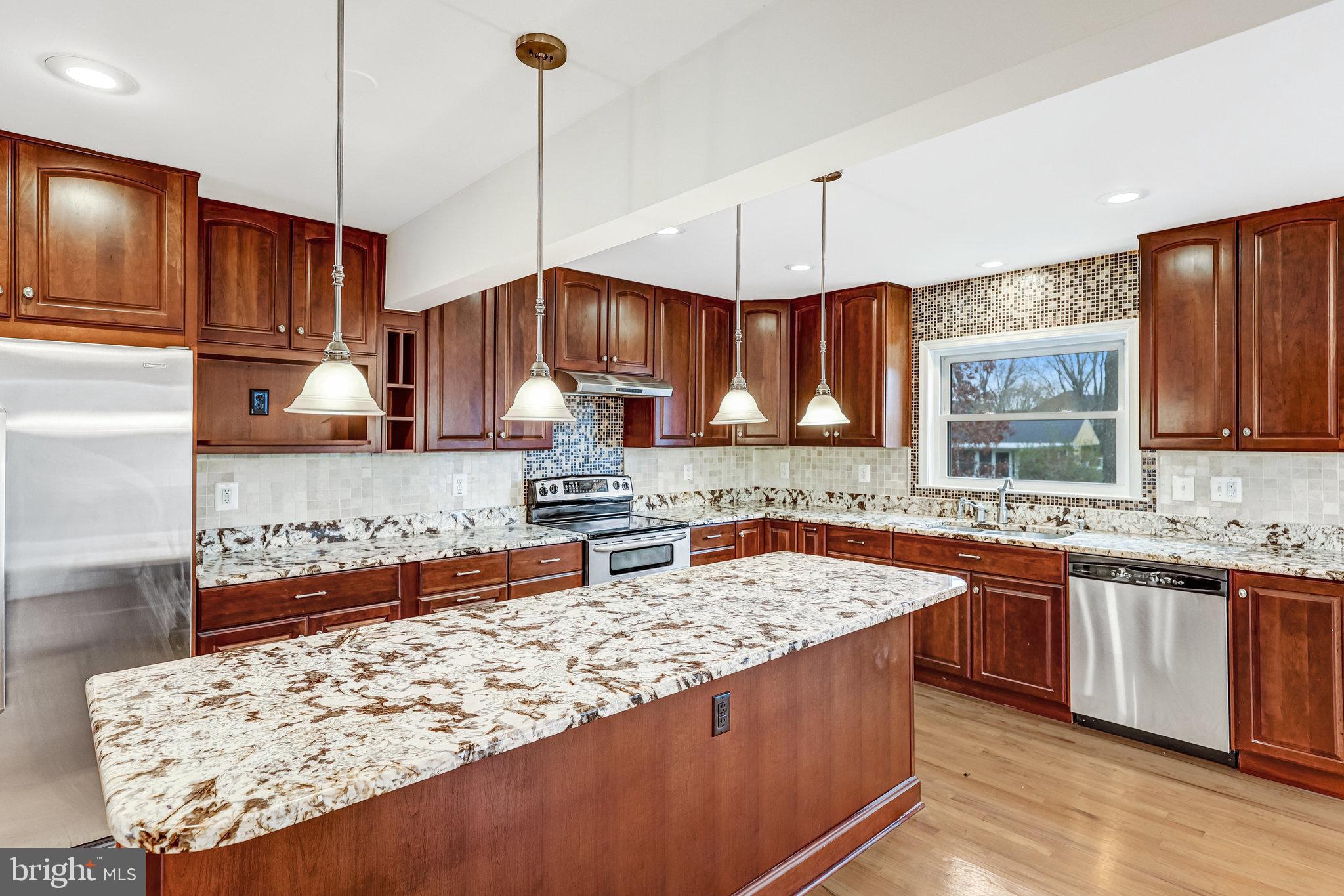 Real estate listing preview #9