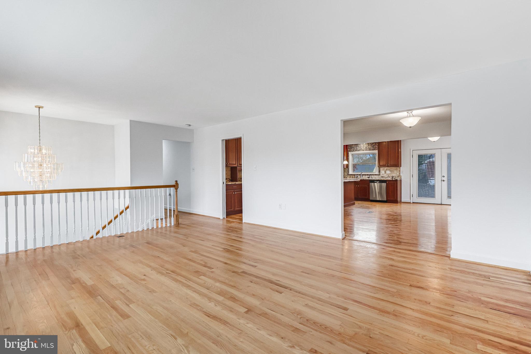 Real estate listing preview #11