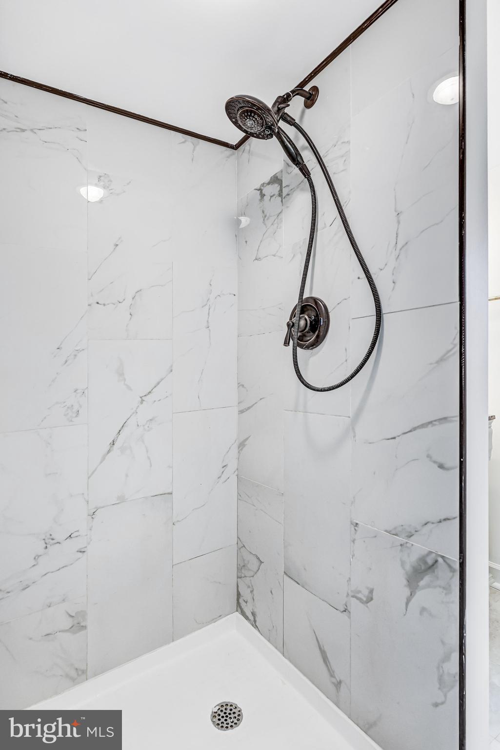 Real estate listing preview #27