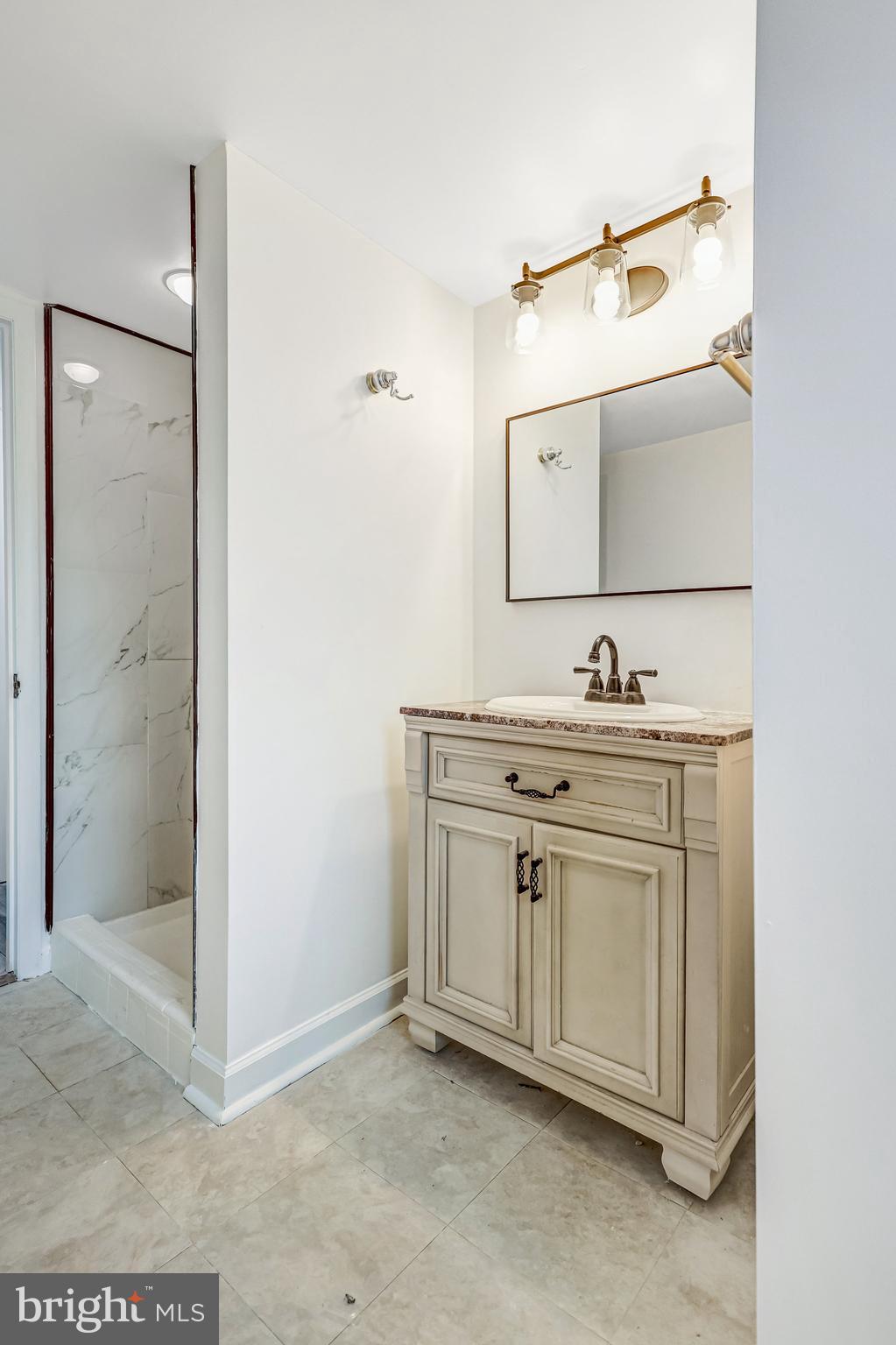 Real estate listing preview #35