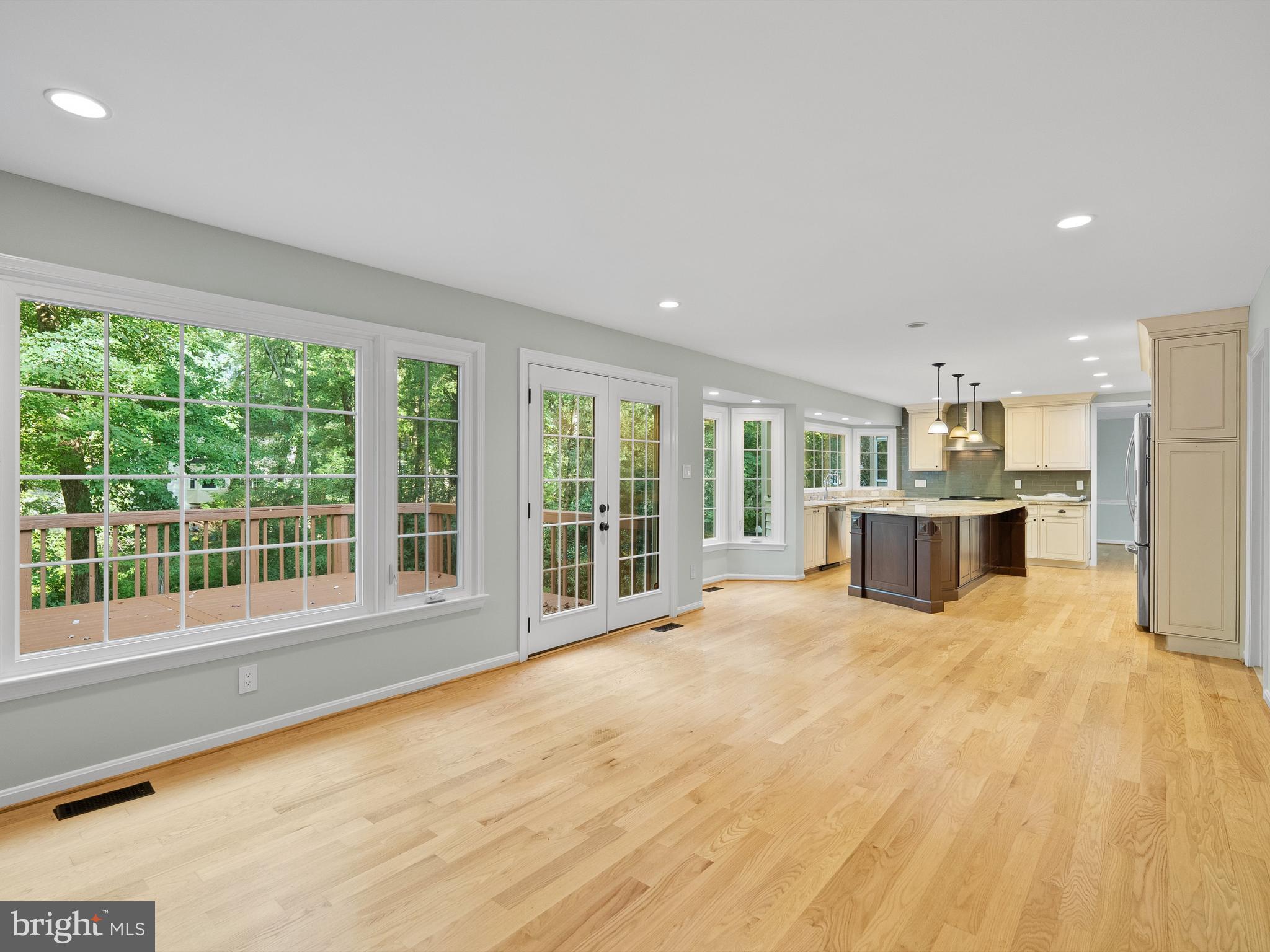 Real estate listing preview #11