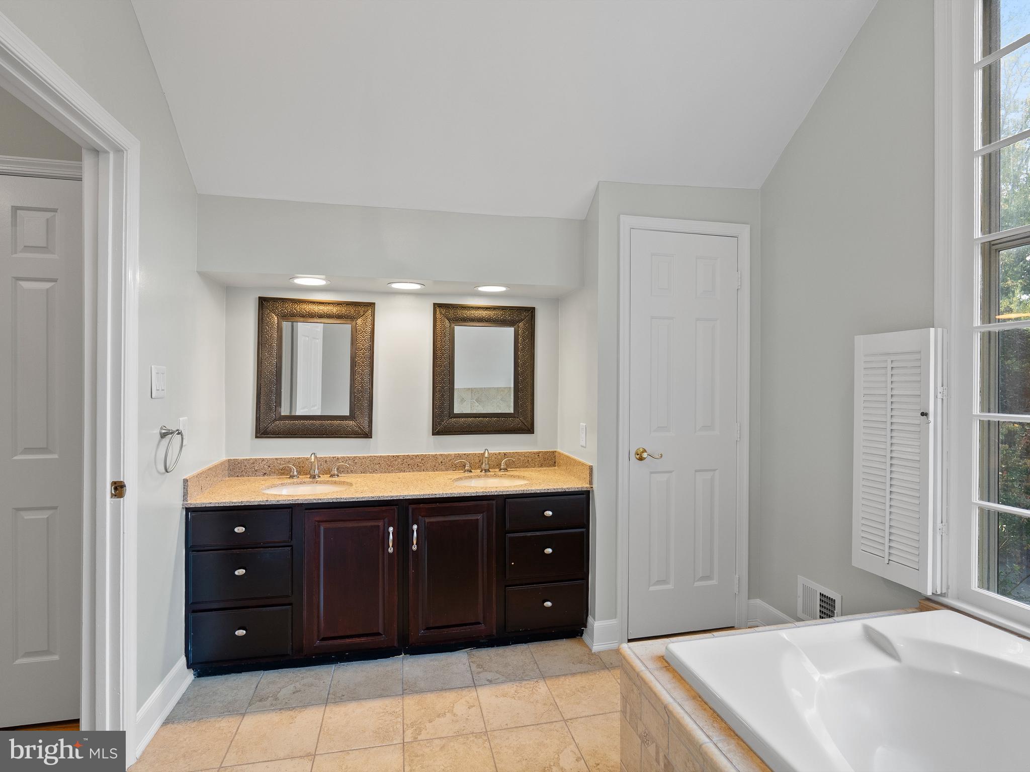 Real estate listing preview #31