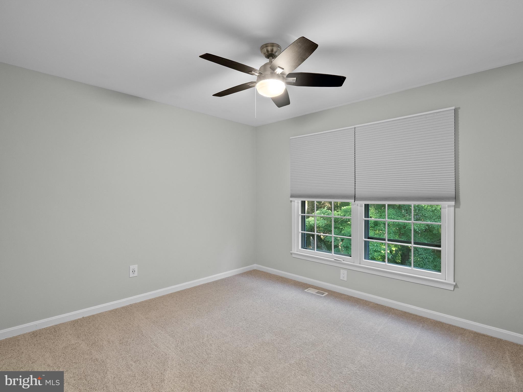 Real estate listing preview #33