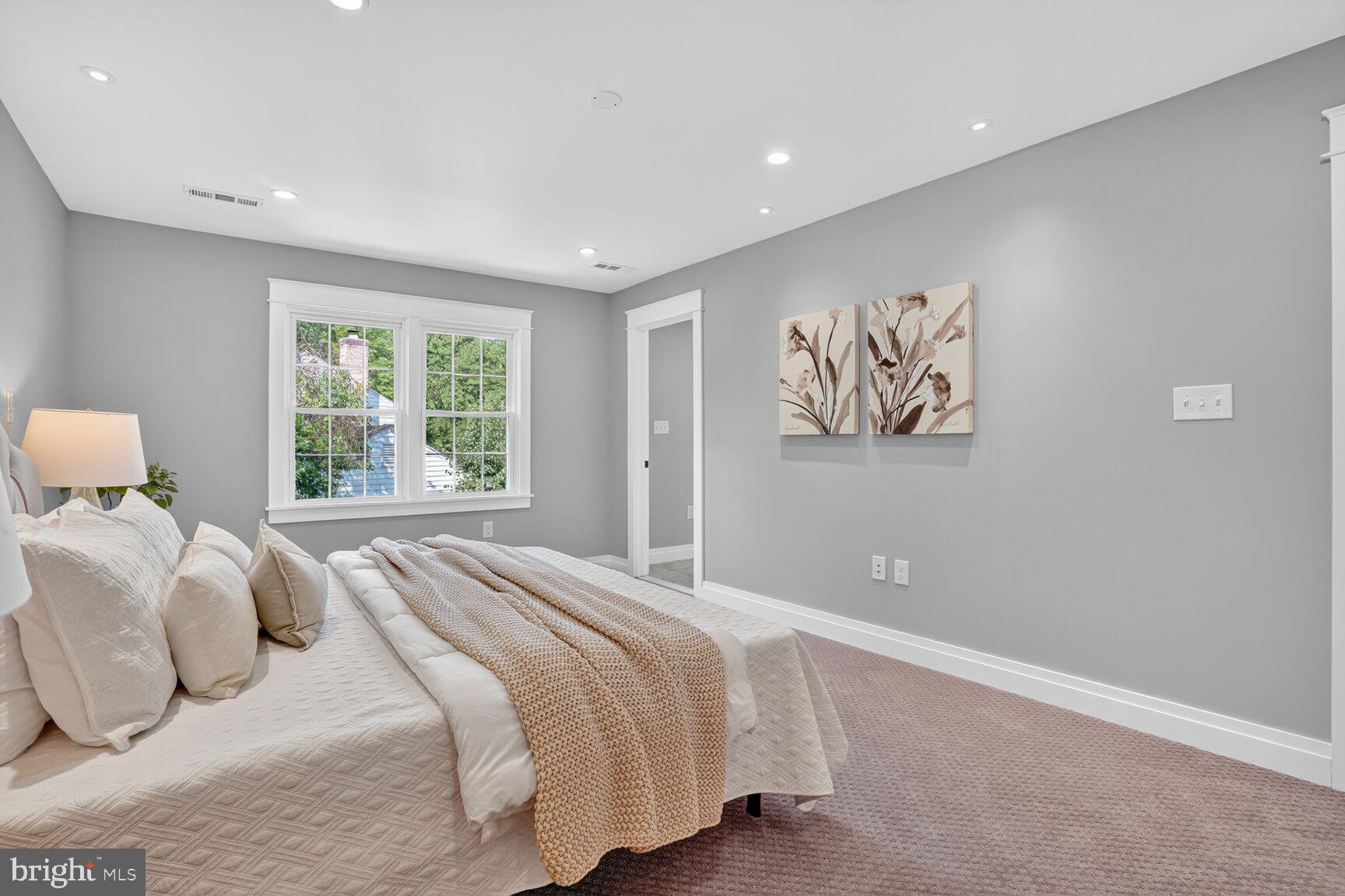 Real estate listing preview #33