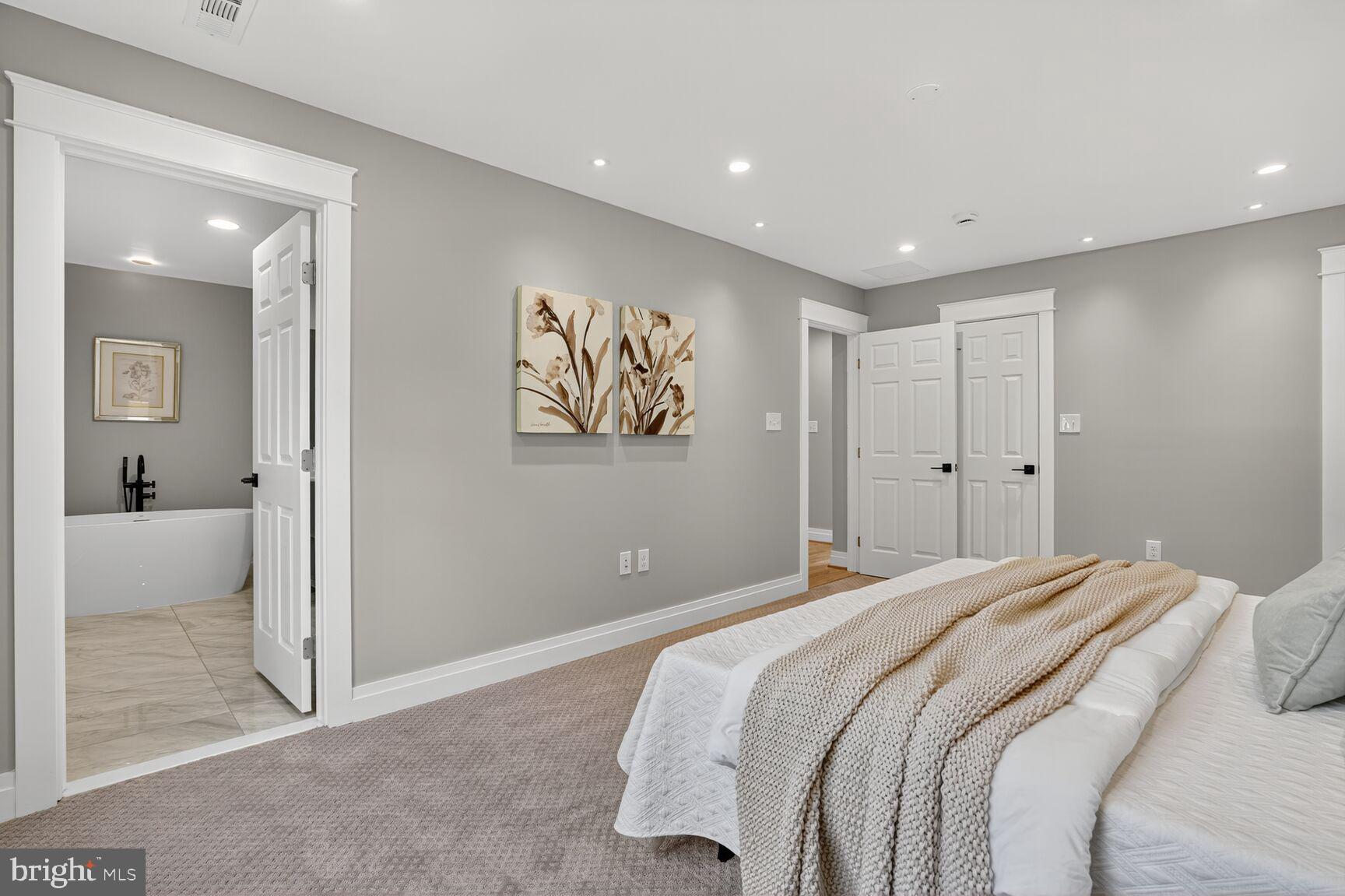 Real estate listing preview #34