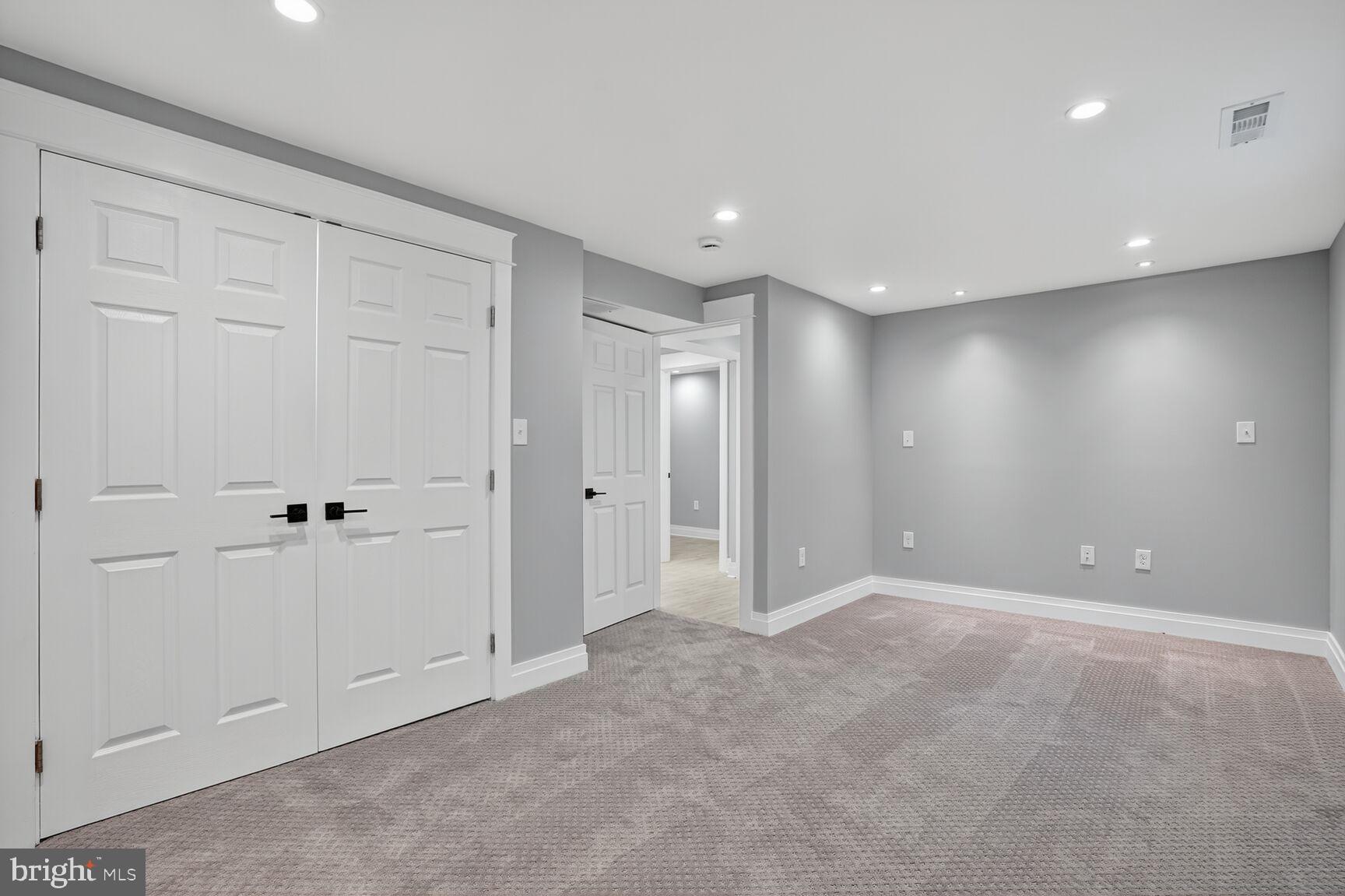 Real estate listing preview #15