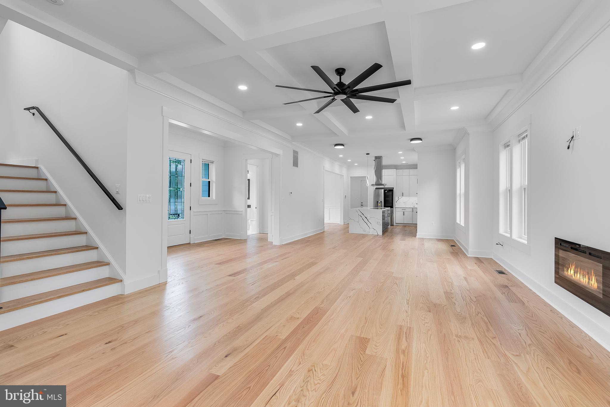 Real estate listing preview #17