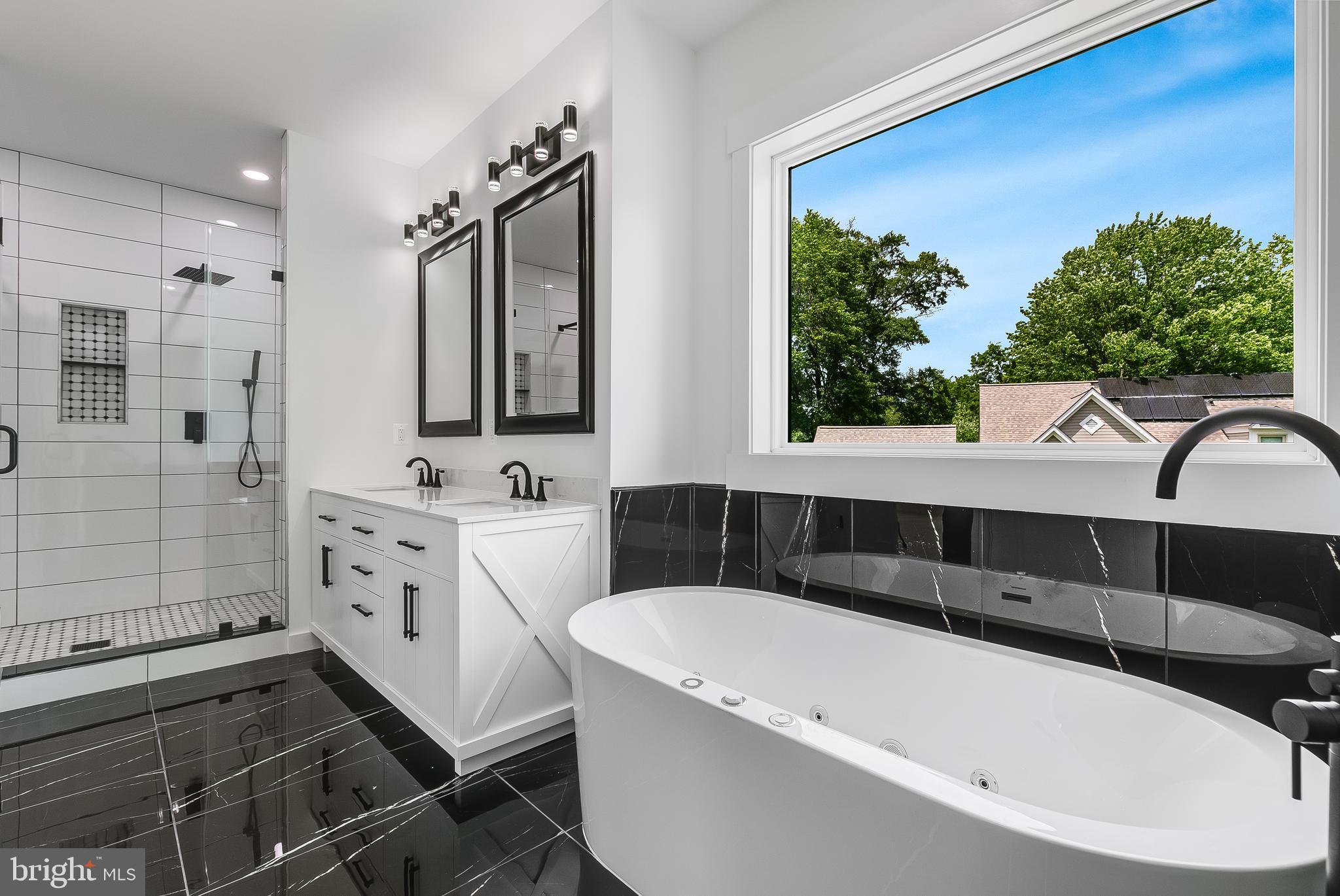 Real estate listing preview #32