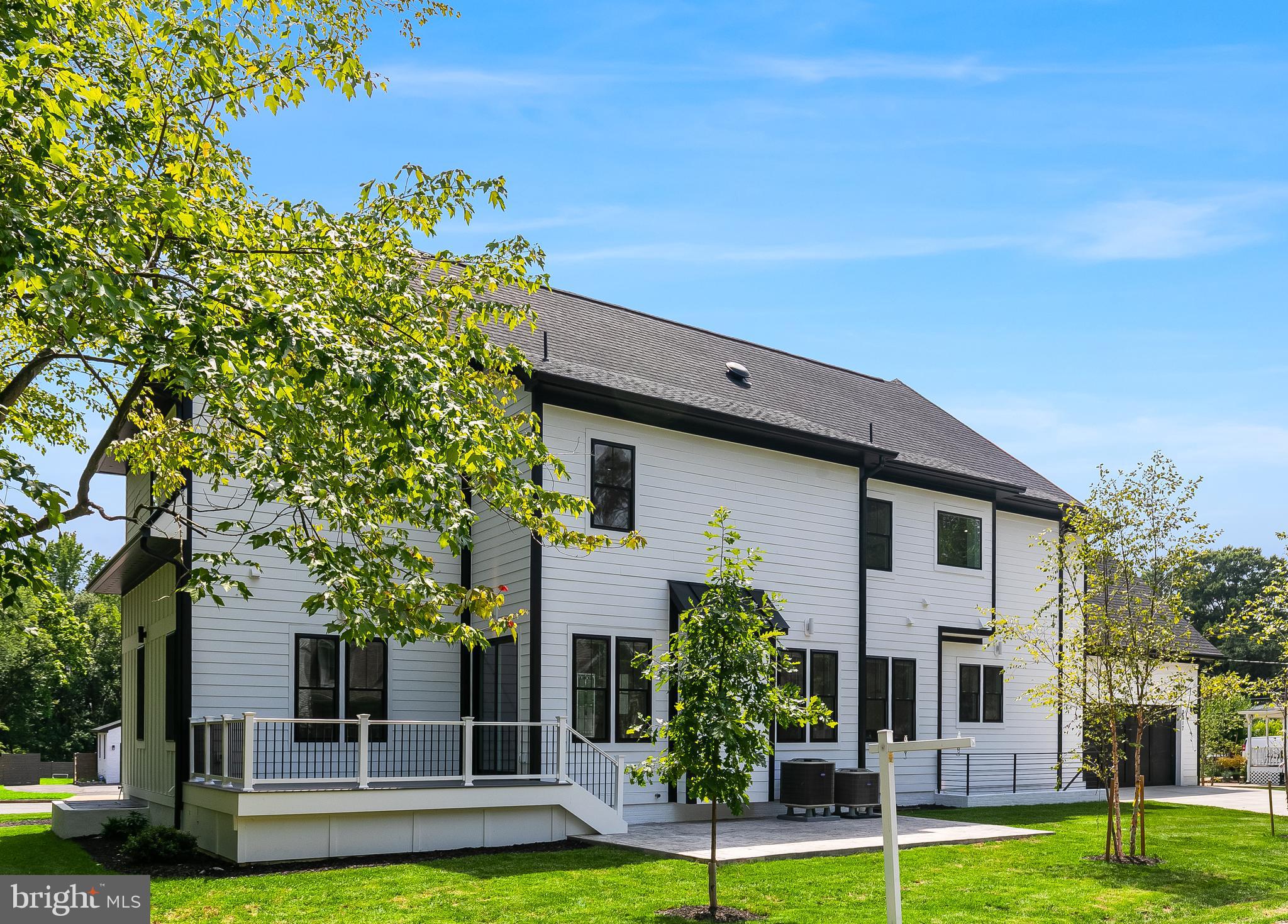 Real estate listing preview #58